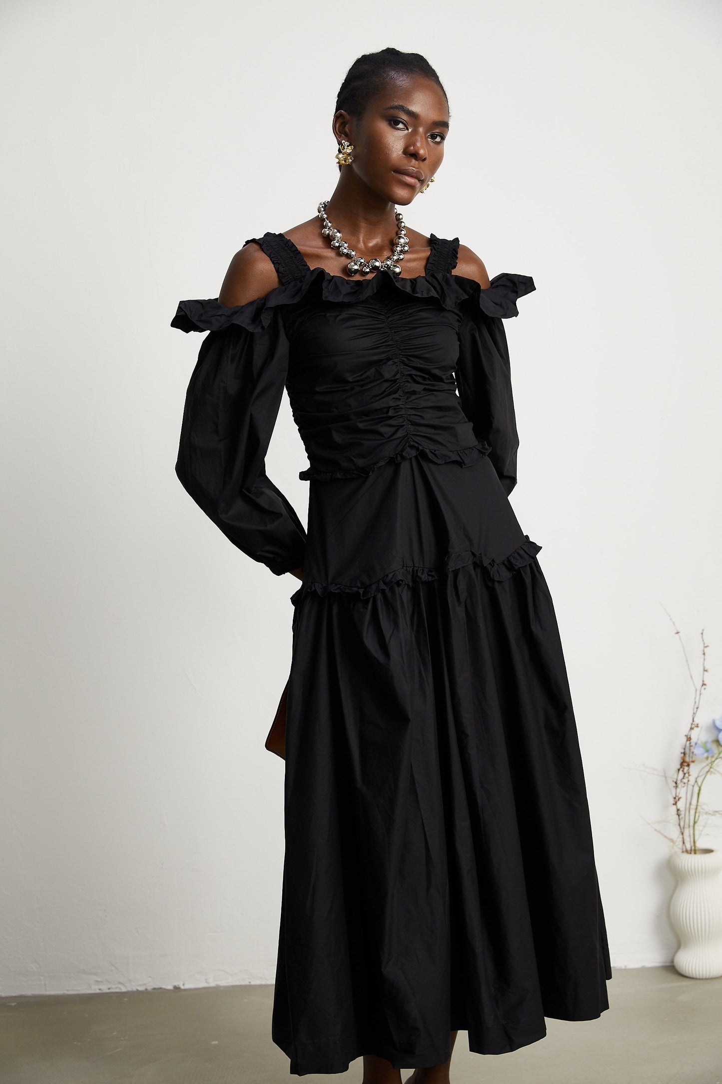 Renée pileli midi elbise