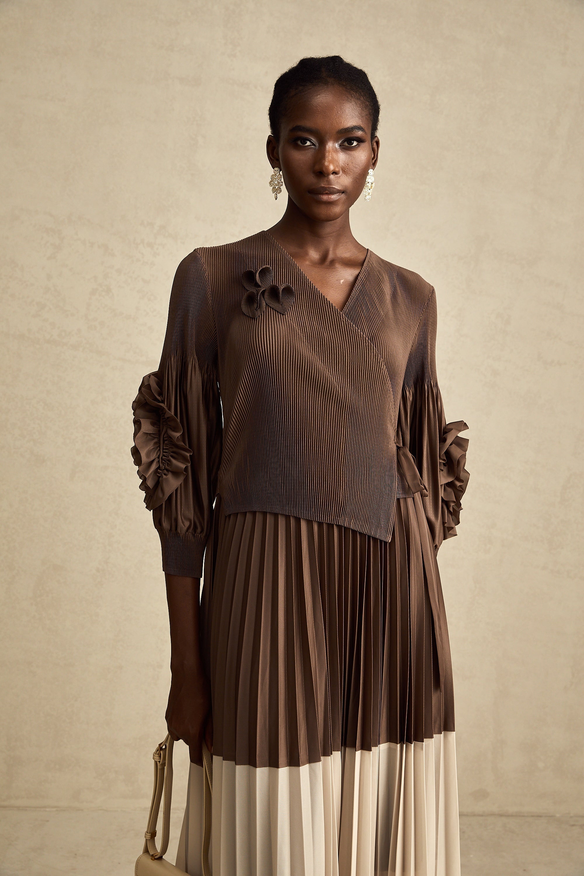 Çiçekli Pilili Midi Elbise