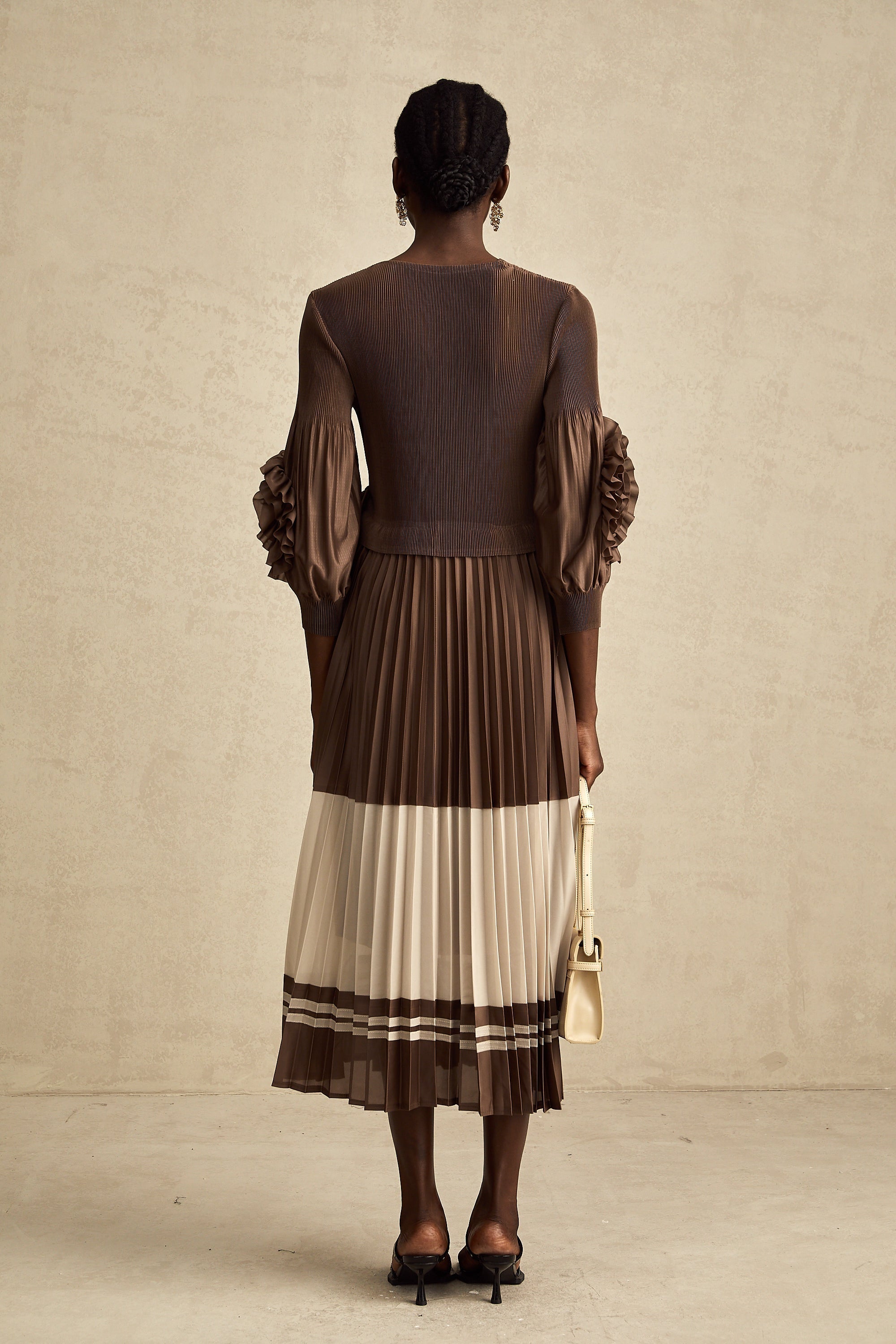 Çiçekli Pilili Midi Elbise