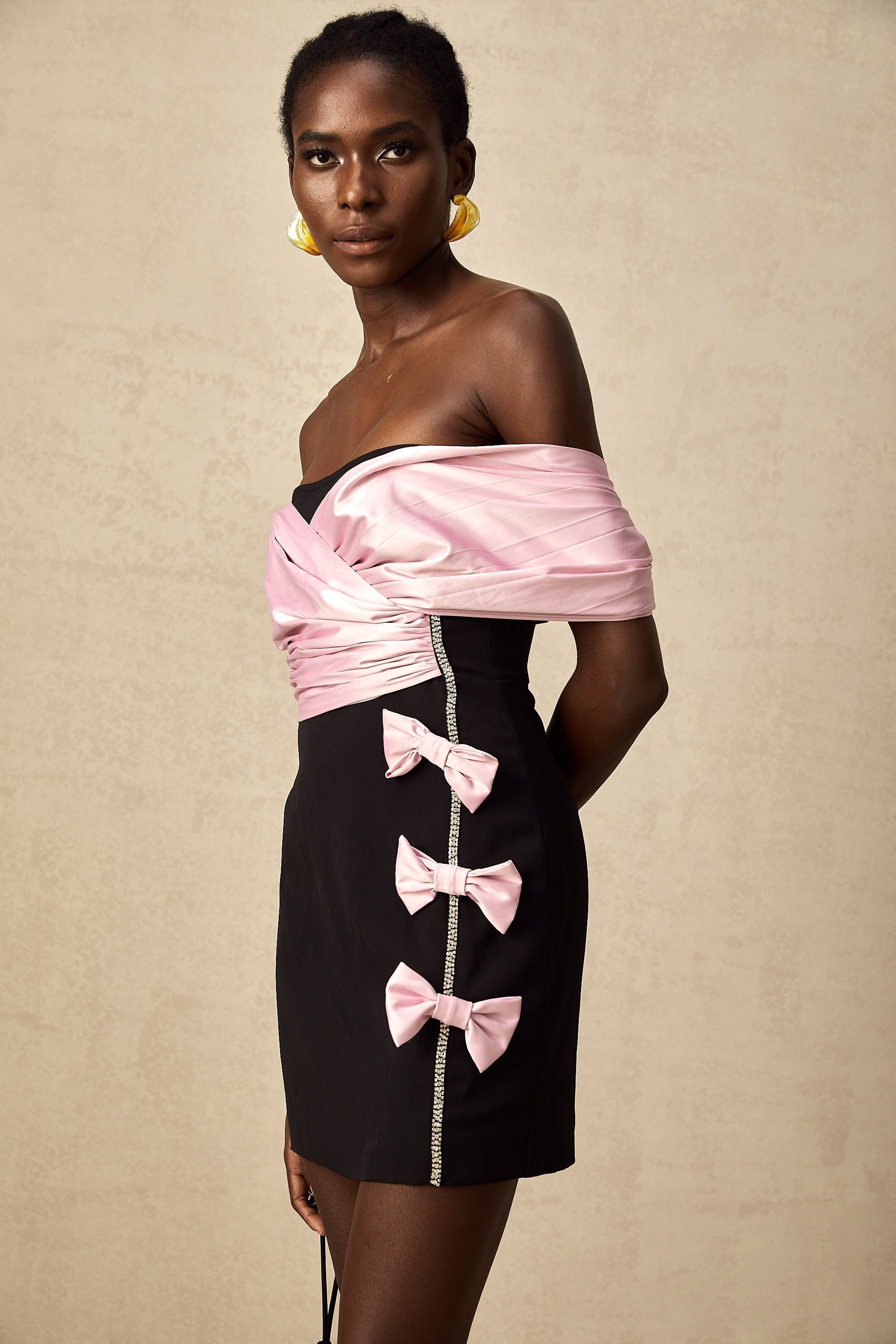 Fiyonk Süslemeli Mini Elbise