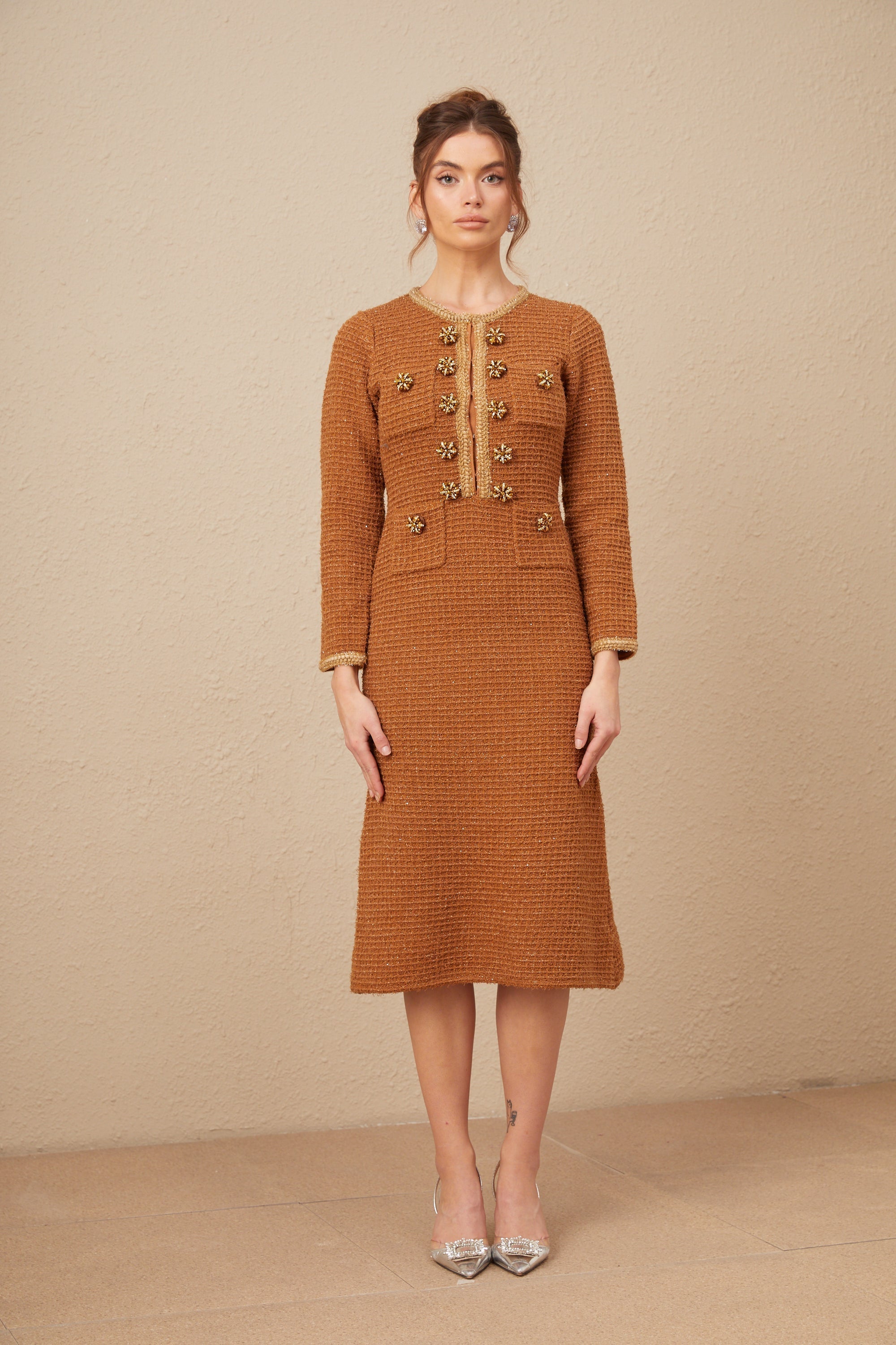 Örgülü Kenarlı Tüvit Elbise