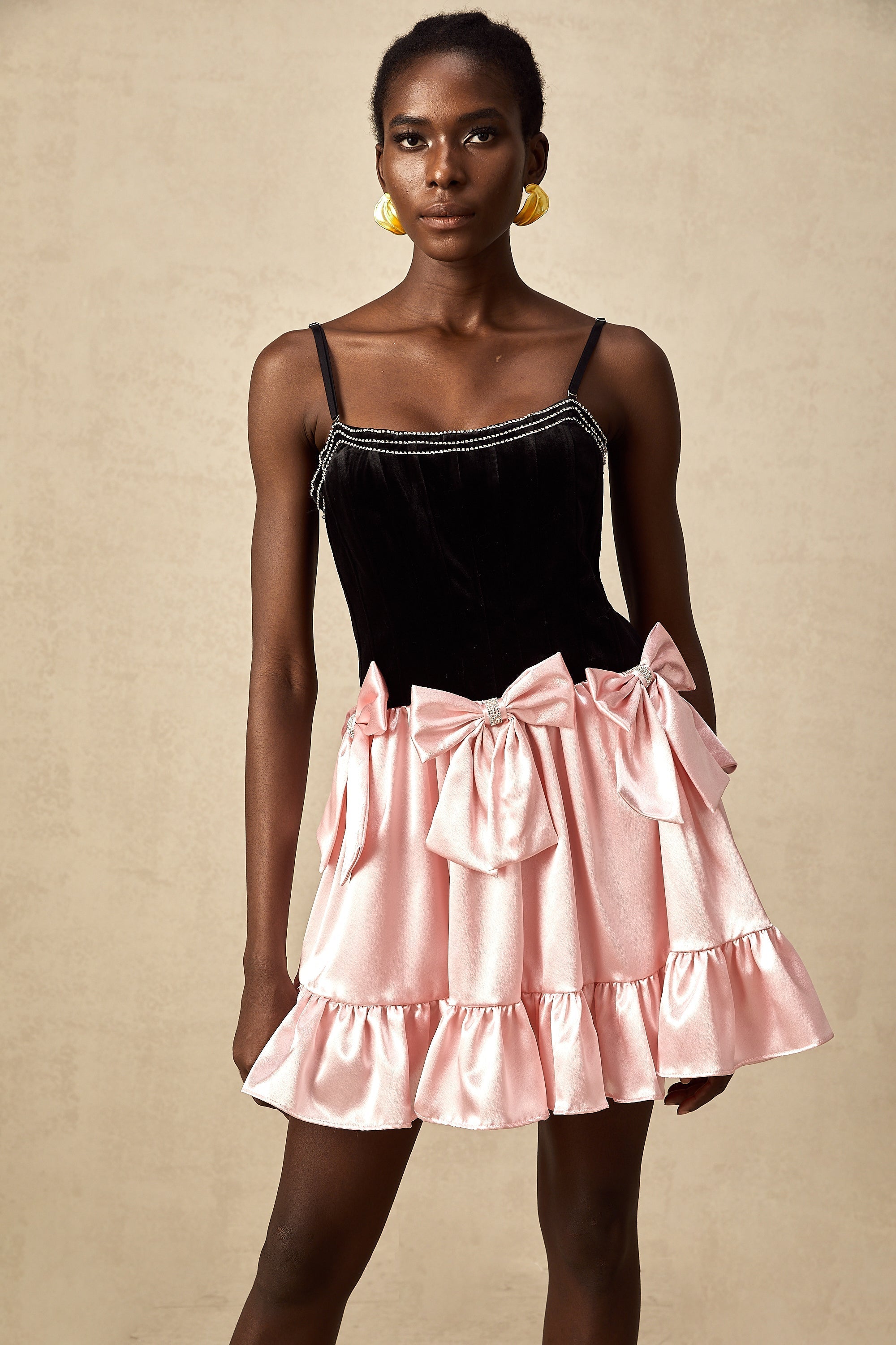 Kontrast İlmekli Pileli Mini Elbise