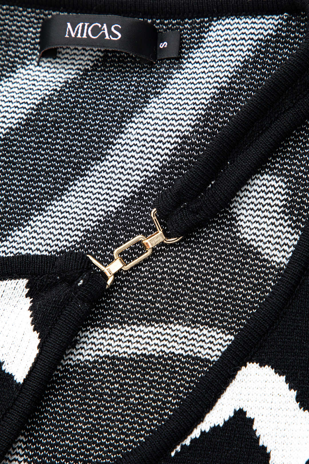 Çizgi Desenli Kesik Yırtmaçlı Örgü maksi Elbise