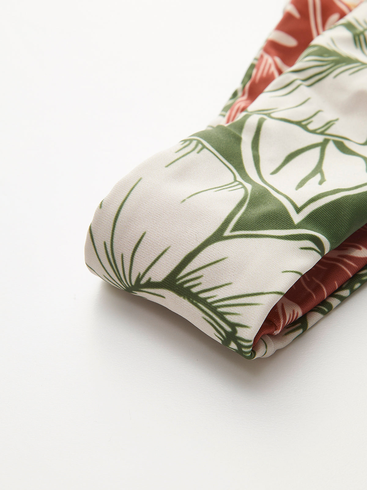 Çiçek Desenli Yan Bağlamalı Bikini ve Mayo Eteği Pareo Takımı