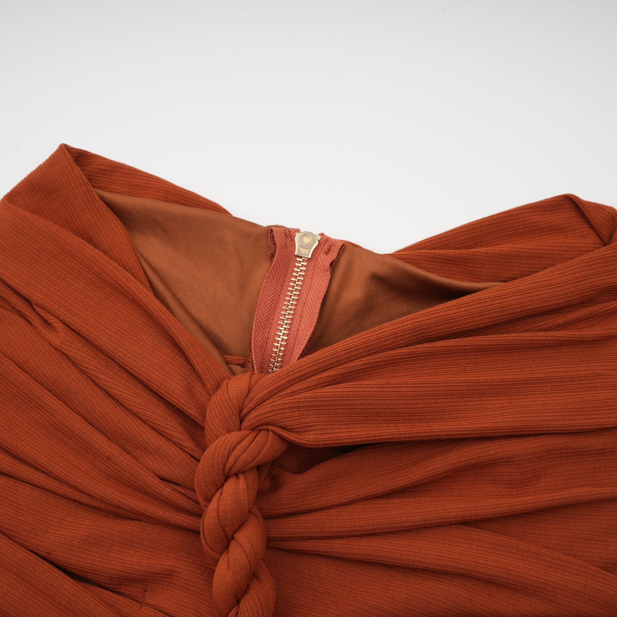 Célestine Burgu Detaylı Kesik Bluz ve Etek Takımı