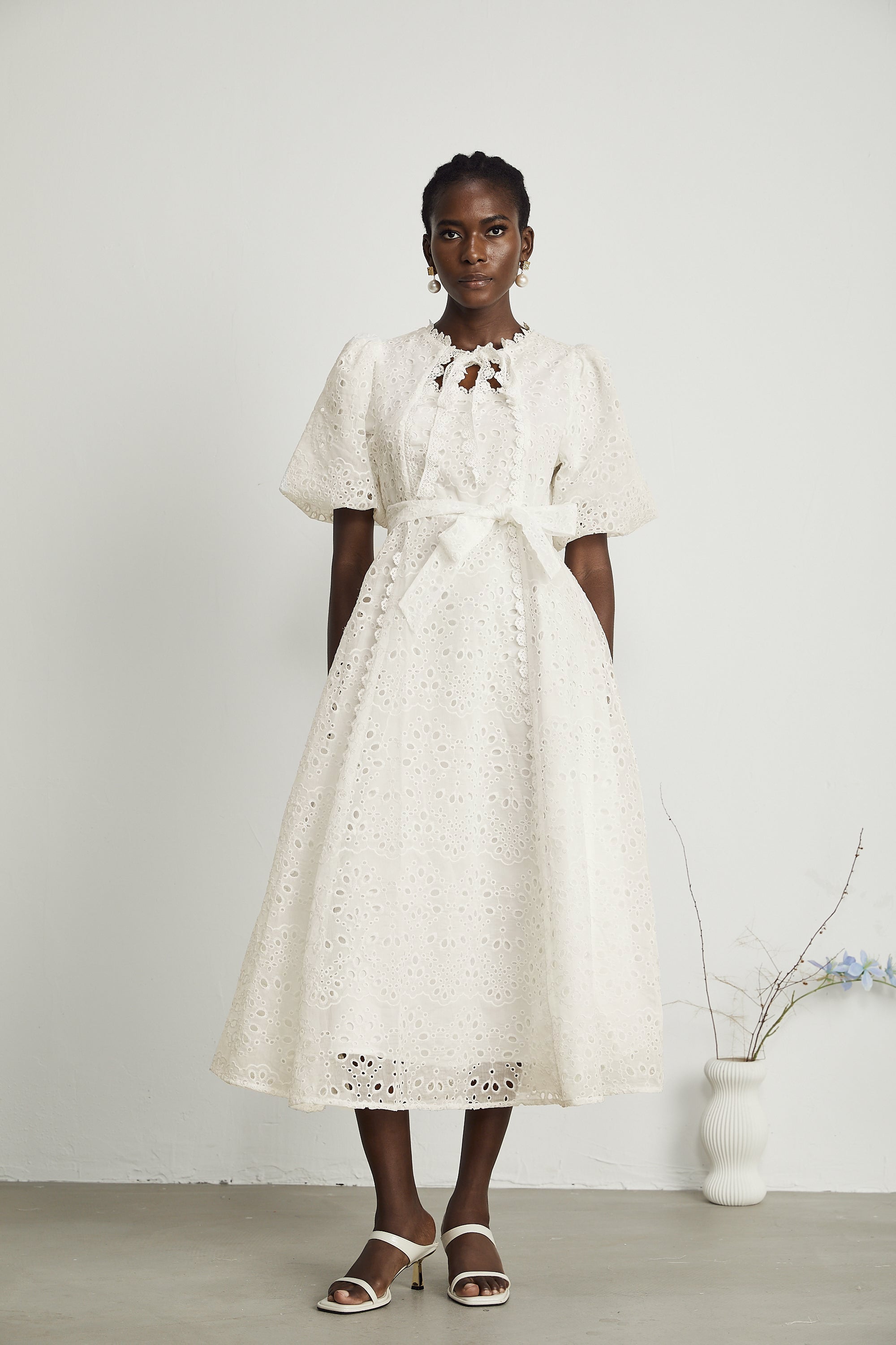 Louisa işlemeli midi elbise