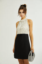 Fionula süslenmiş mini elbise