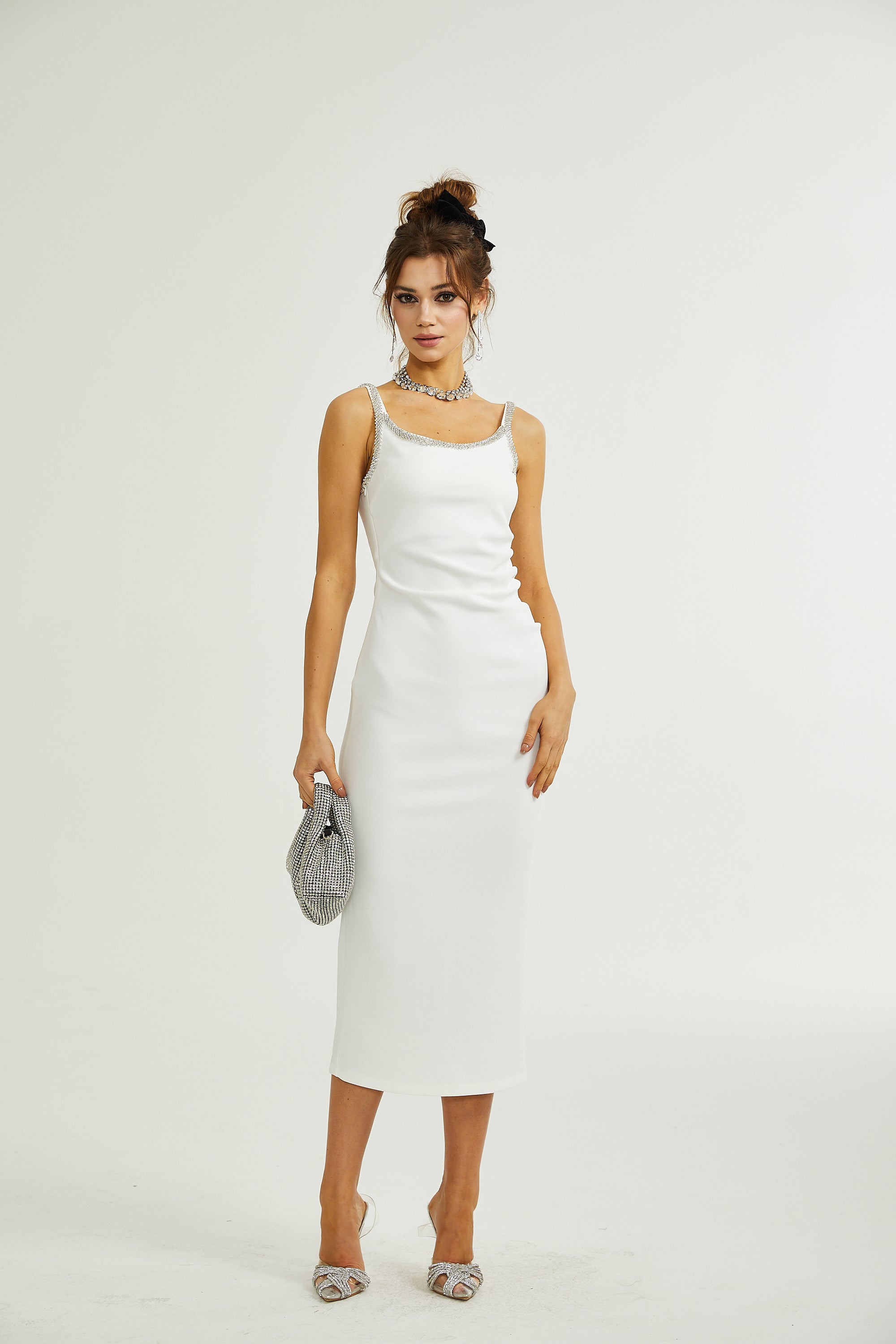 Hélène işlemeli midi elbise