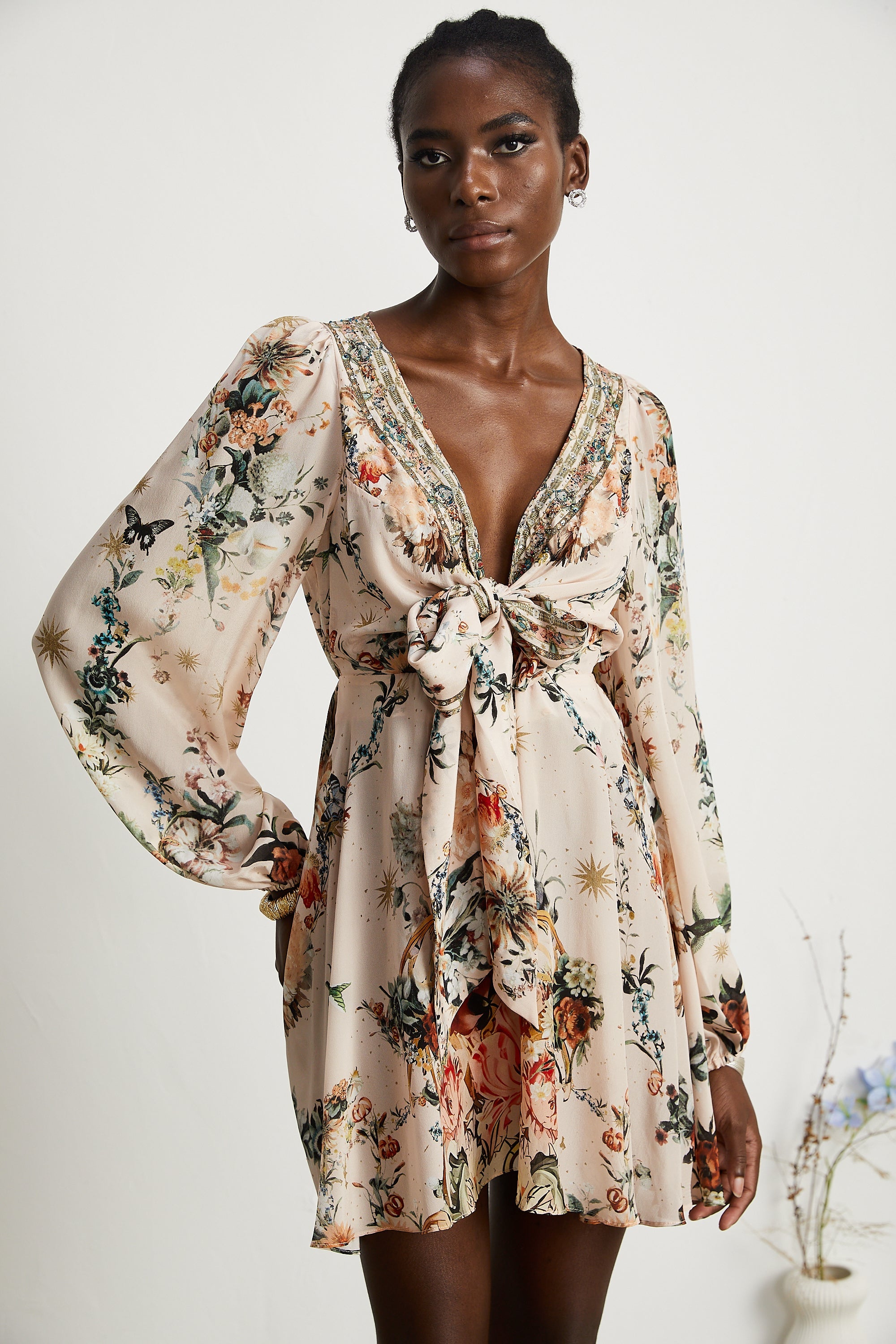 Emilia kravat mini elbise