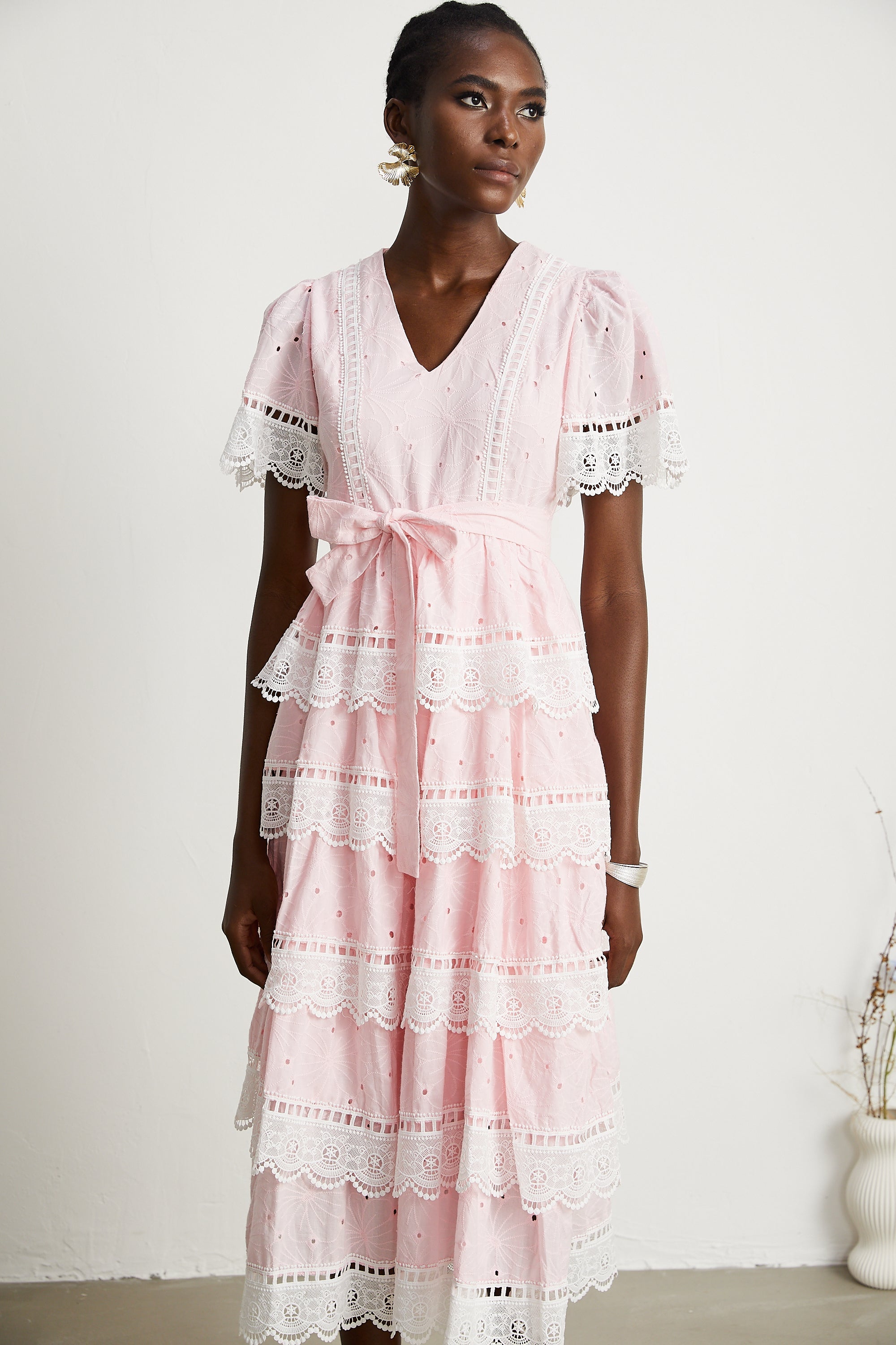 Valérie dantel fiyonklu midi elbise