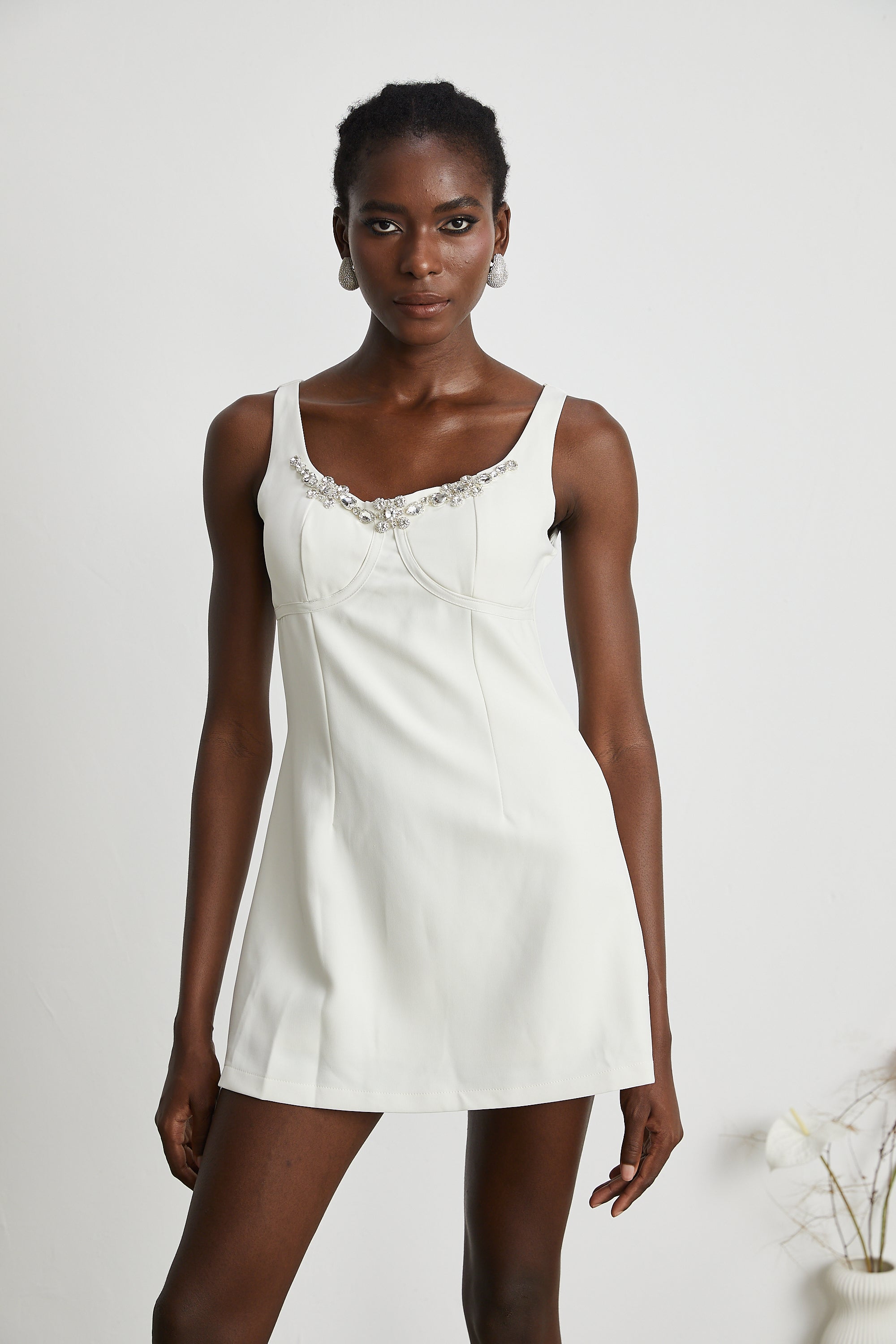 Noémie süslemeli mini elbise