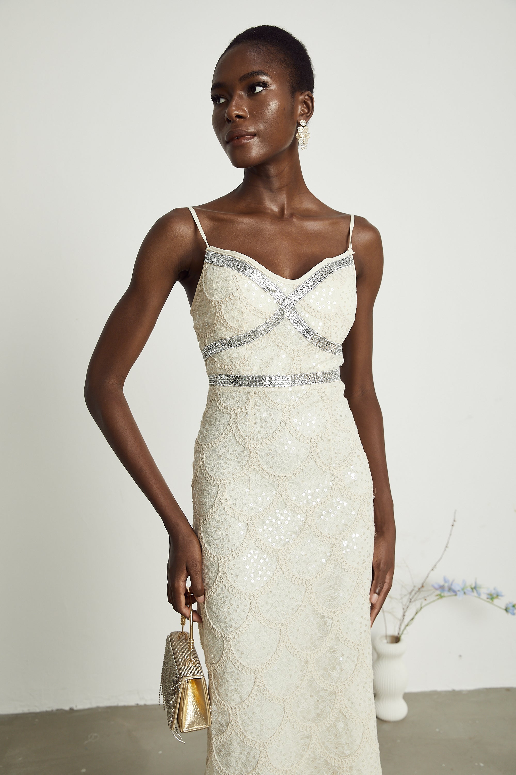 Nalini süslemeli midi elbise