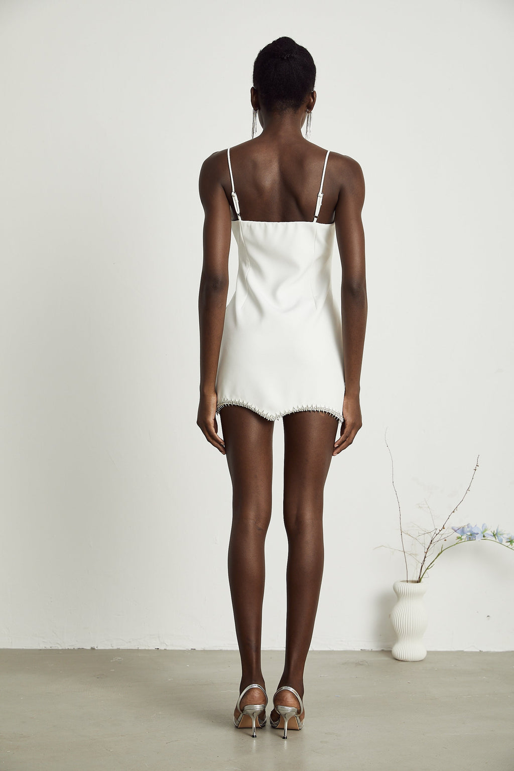 Stéphanie fiyonklu mini elbise