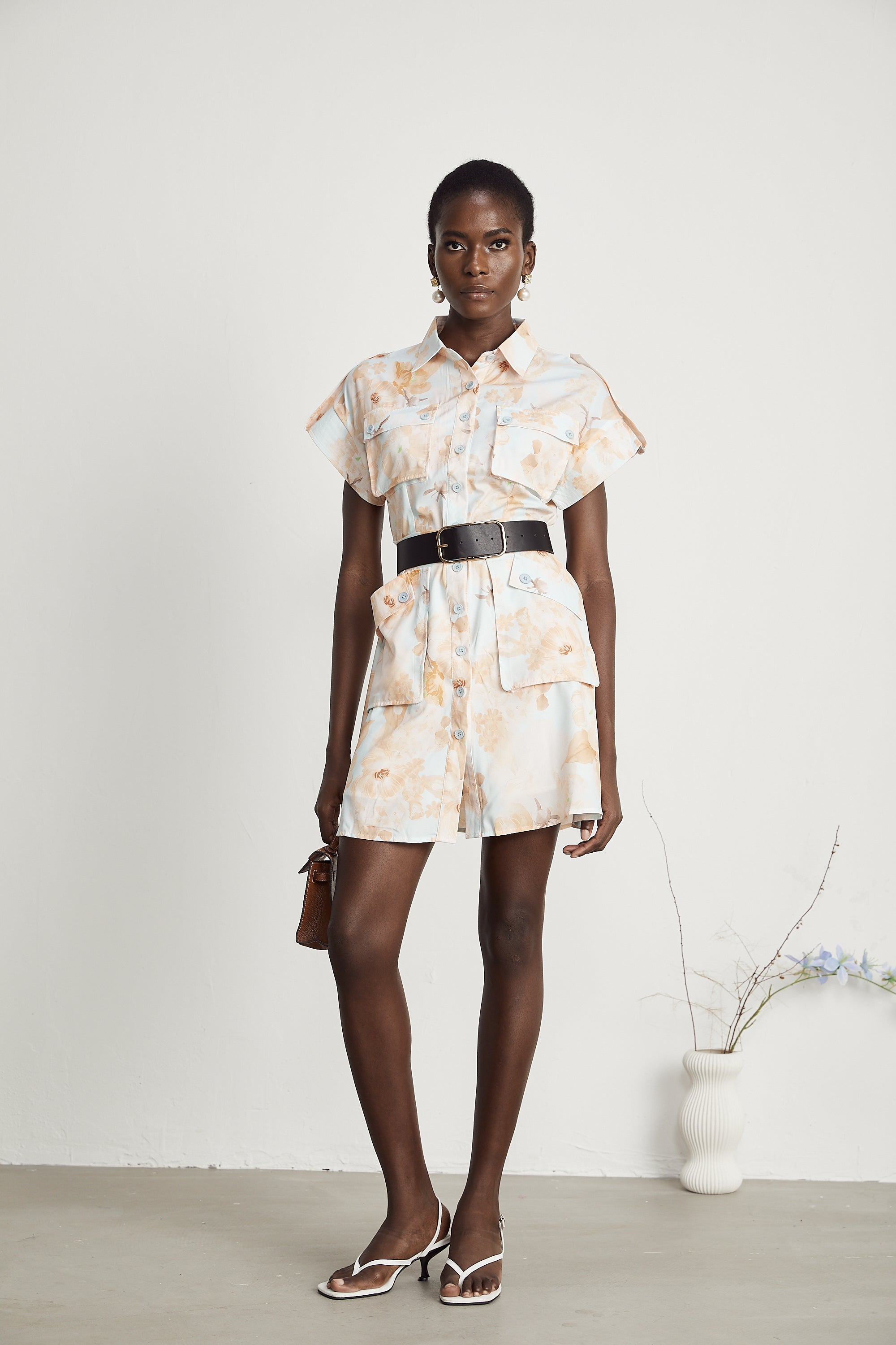 Odelle kuşaklı gömlek mini elbise