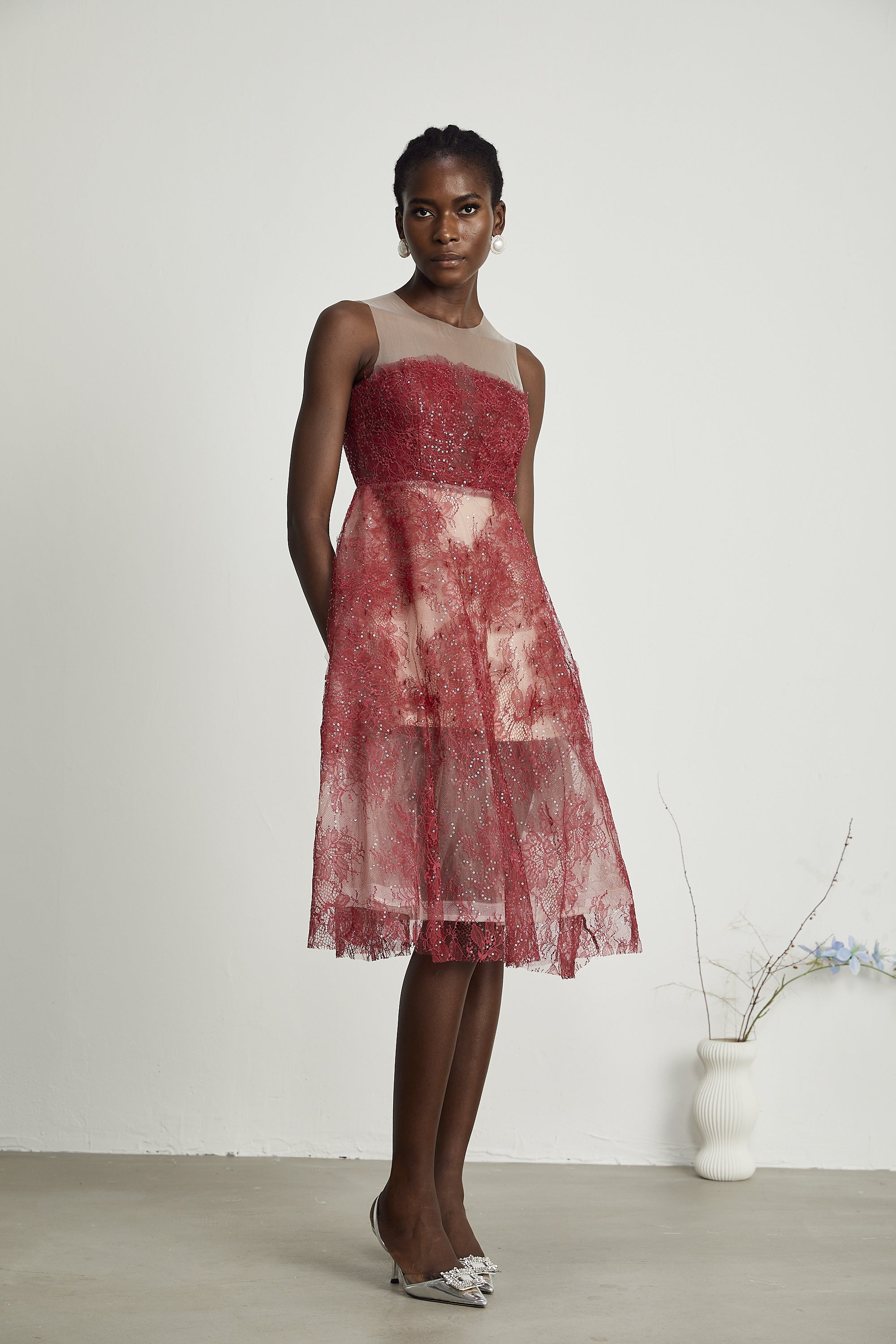 Juana süslemeli midi elbise