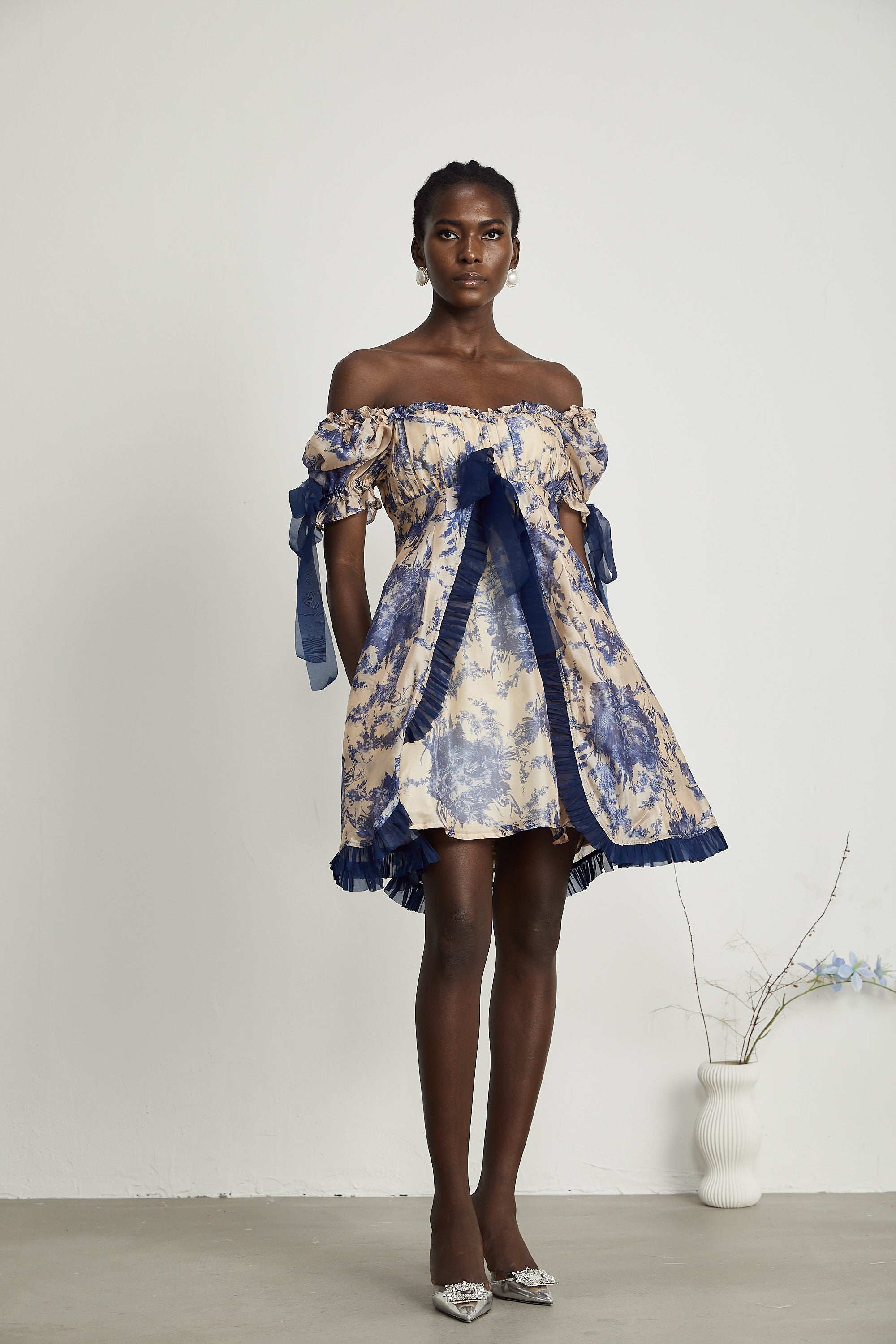 Robyn kurdele mini elbise