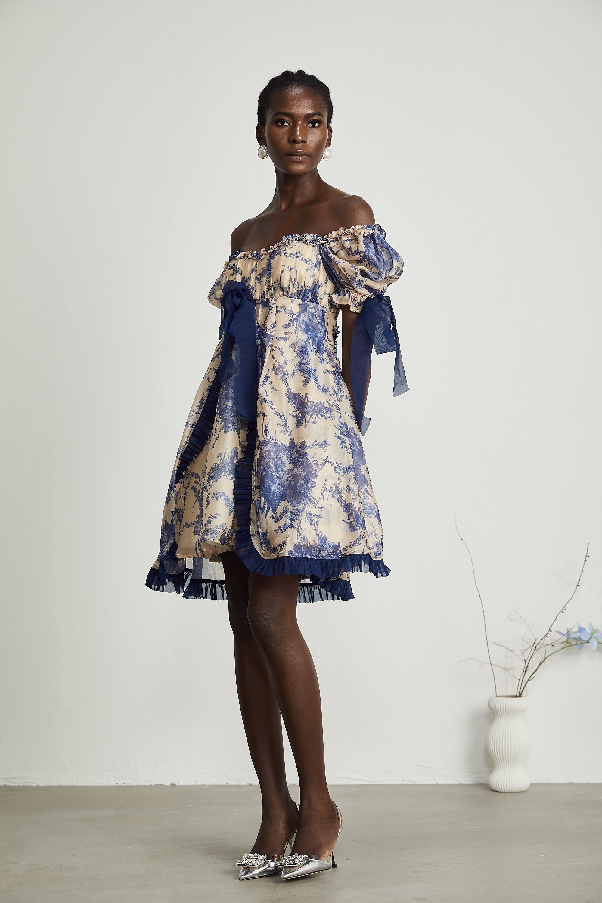 Robyn kurdele mini elbise