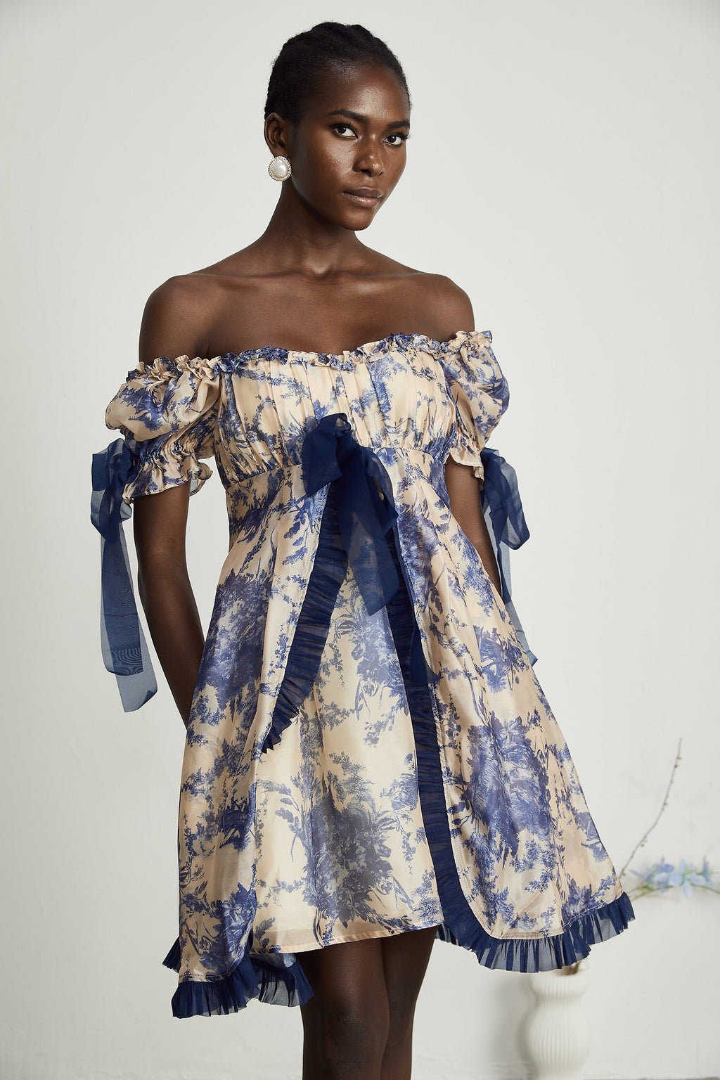 Robyn kurdele mini elbise