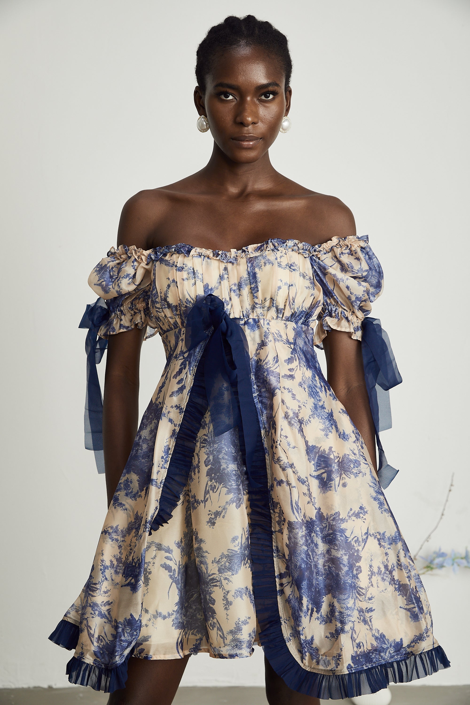 Robyn kurdele mini elbise