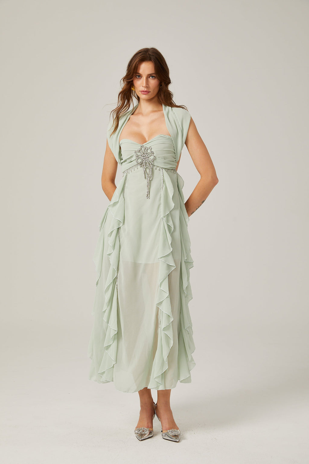 Salilah fırfırlı midi elbise