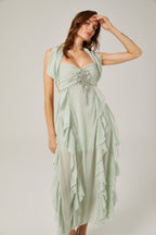 Salilah fırfırlı midi elbise