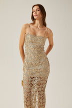 Çiçek İşlemeli Midi Elbise