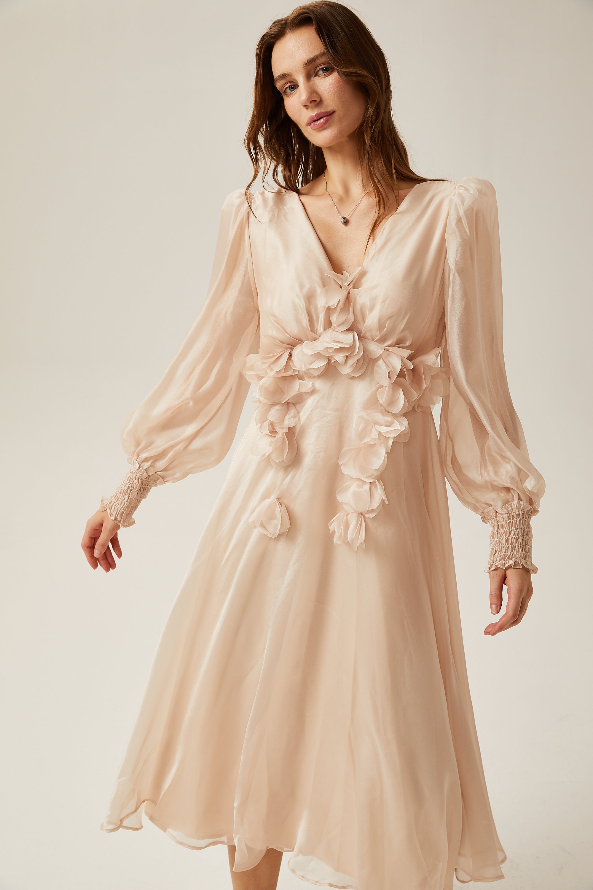 Lucie suni çiçek süslemeli midi elbise