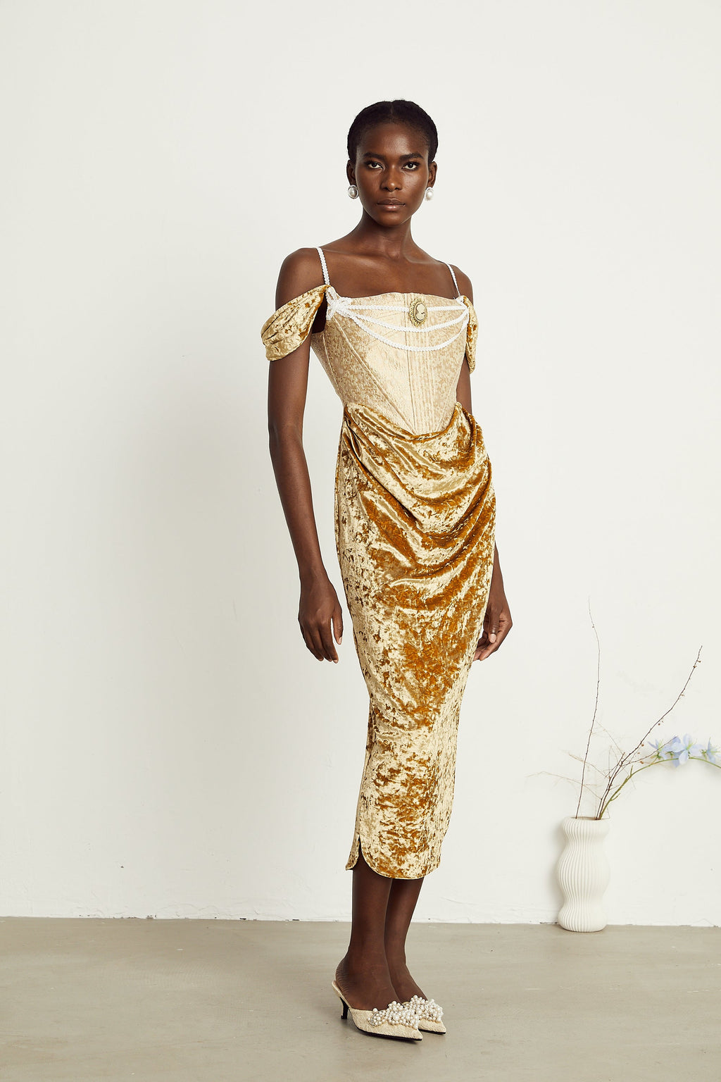 Jakarlı Korse Midi Elbise