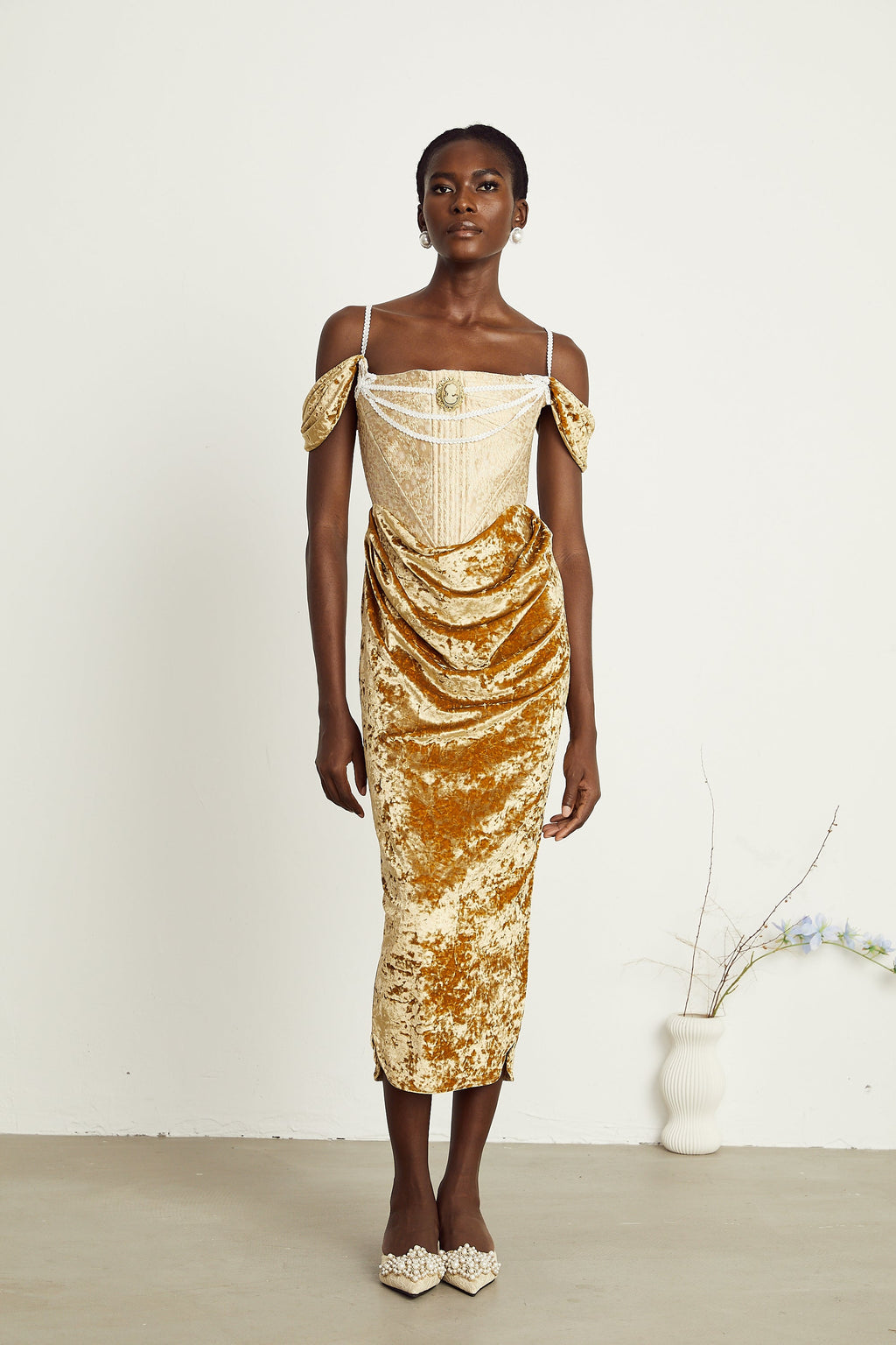 Jakarlı Korse Midi Elbise