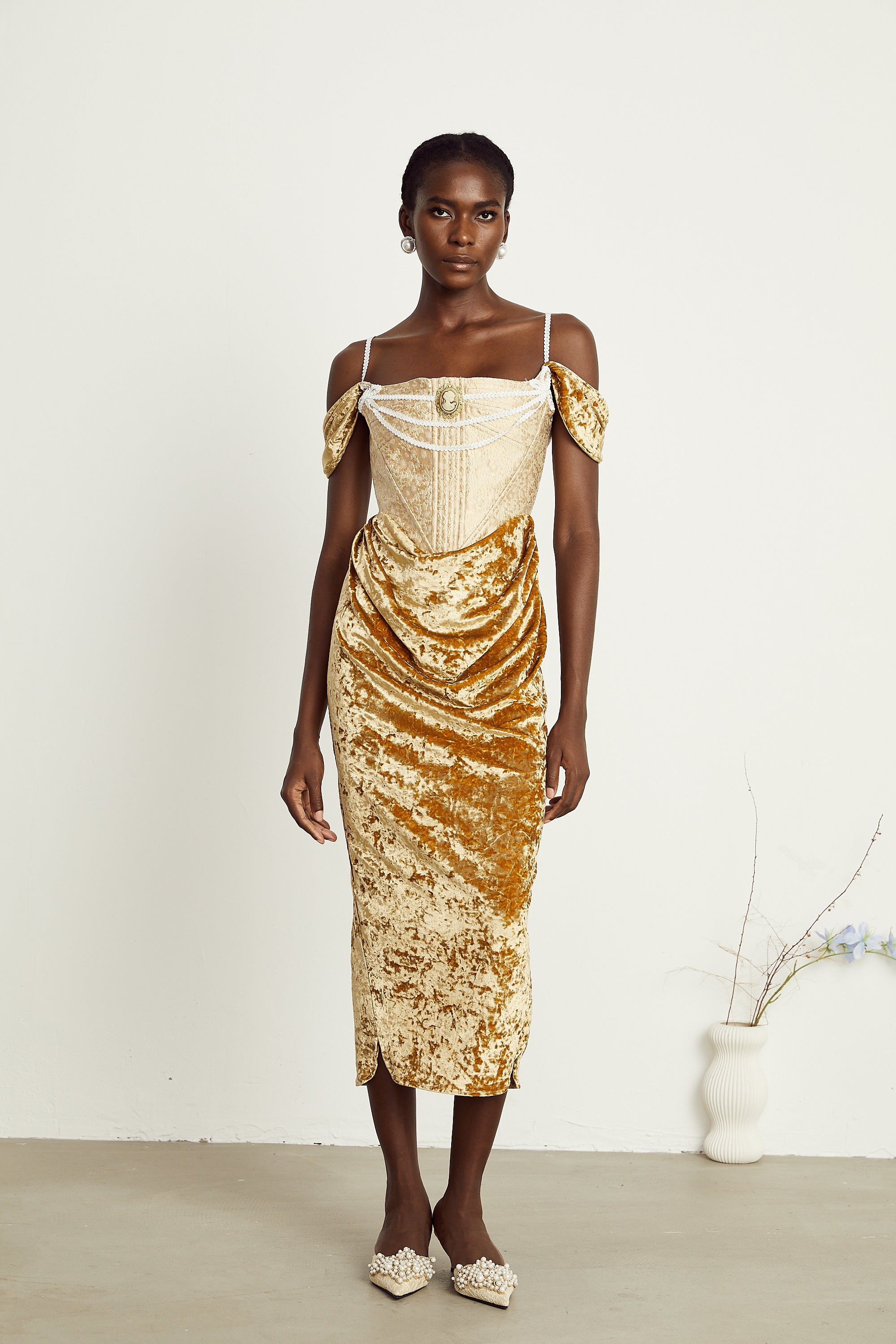 Jakarlı Korse Midi Elbise