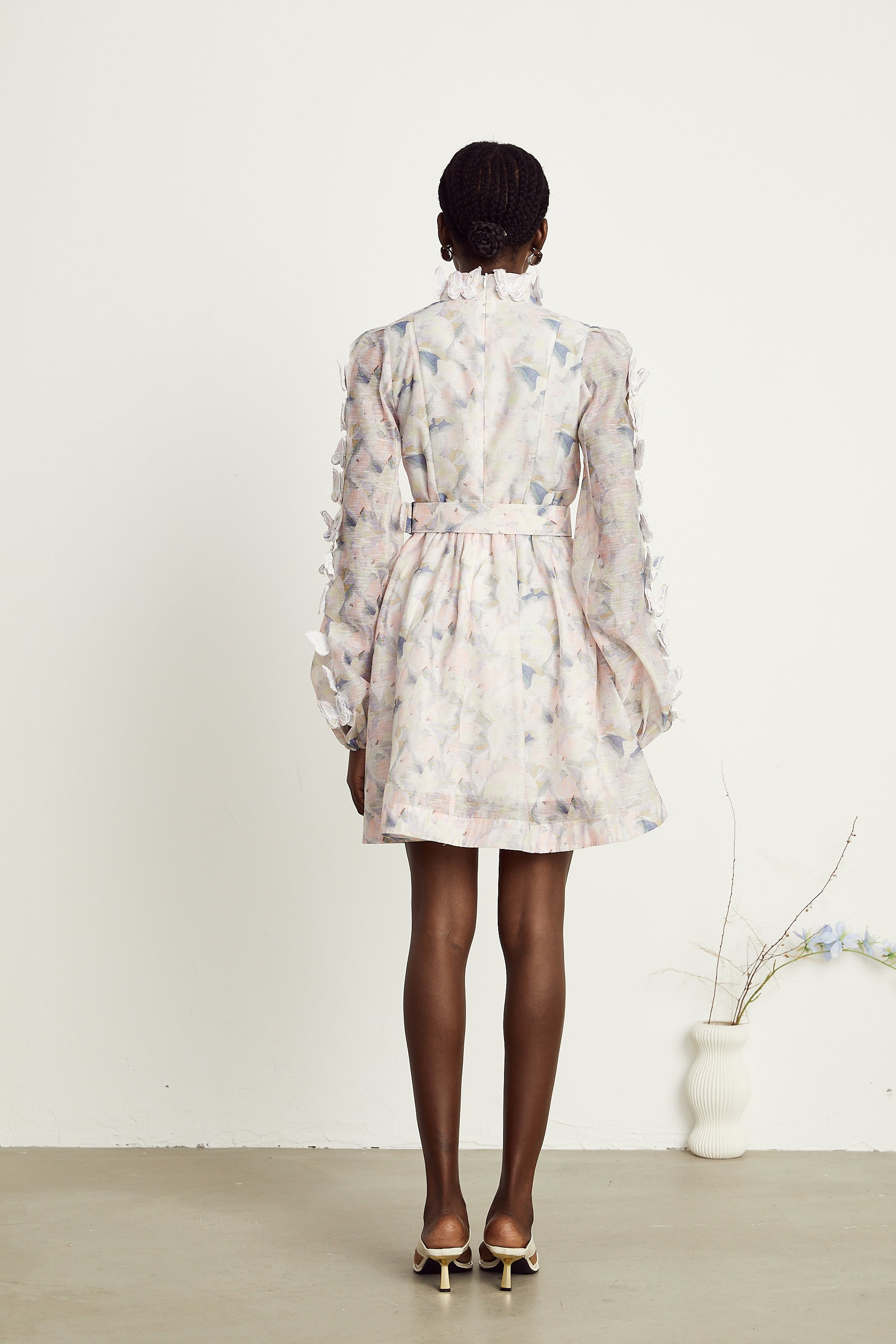 Victoire 3D çiçekli mini elbise