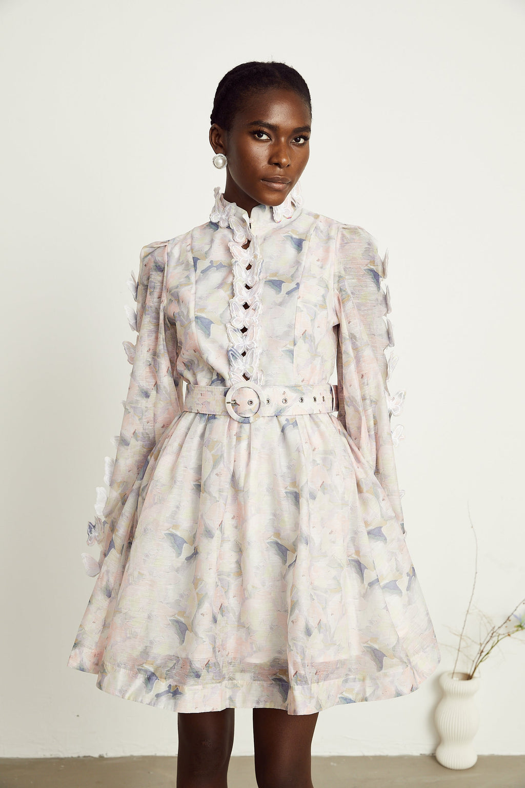 Victoire 3D çiçekli mini elbise