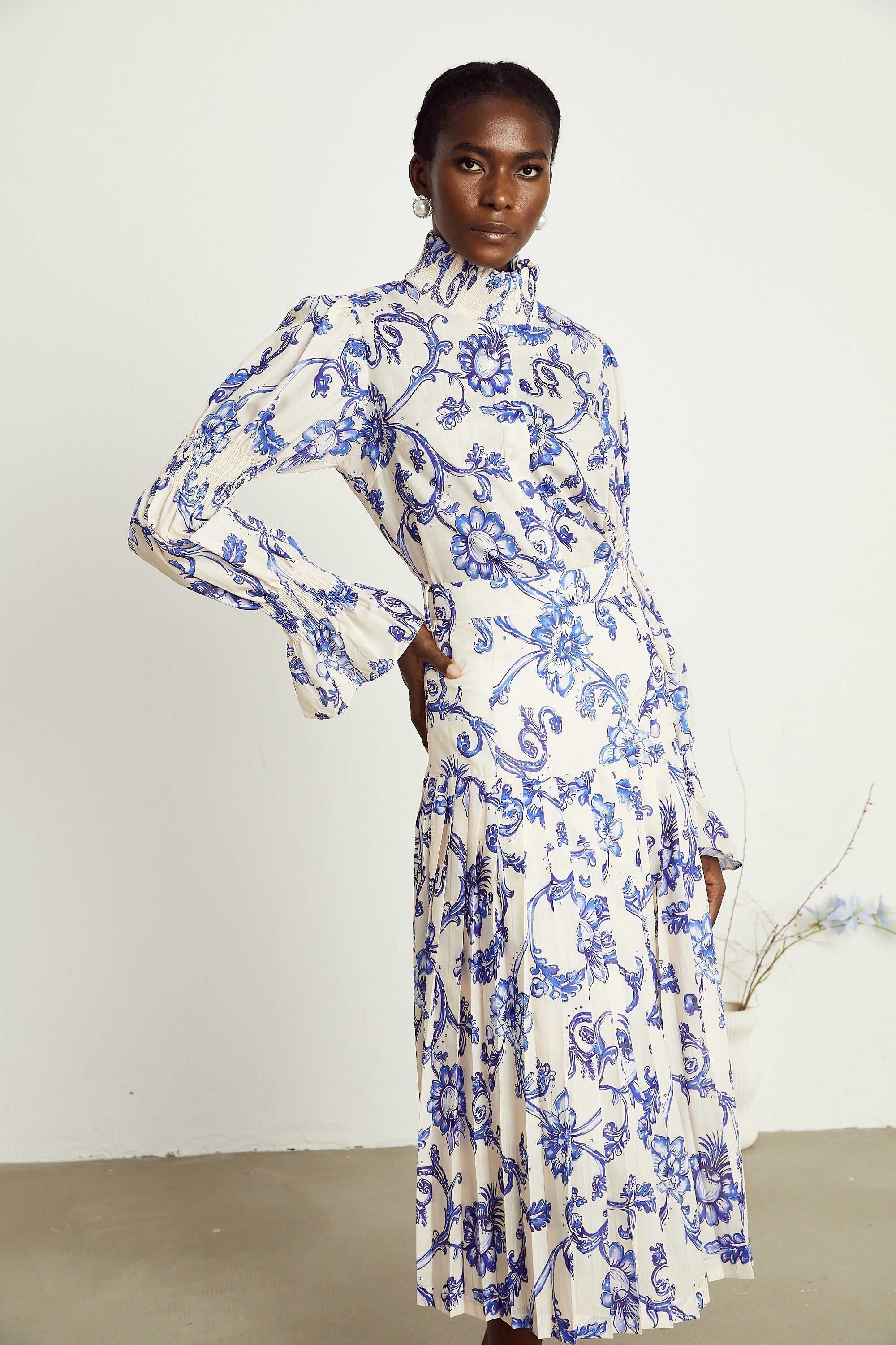 Ophélie pileli midi elbise