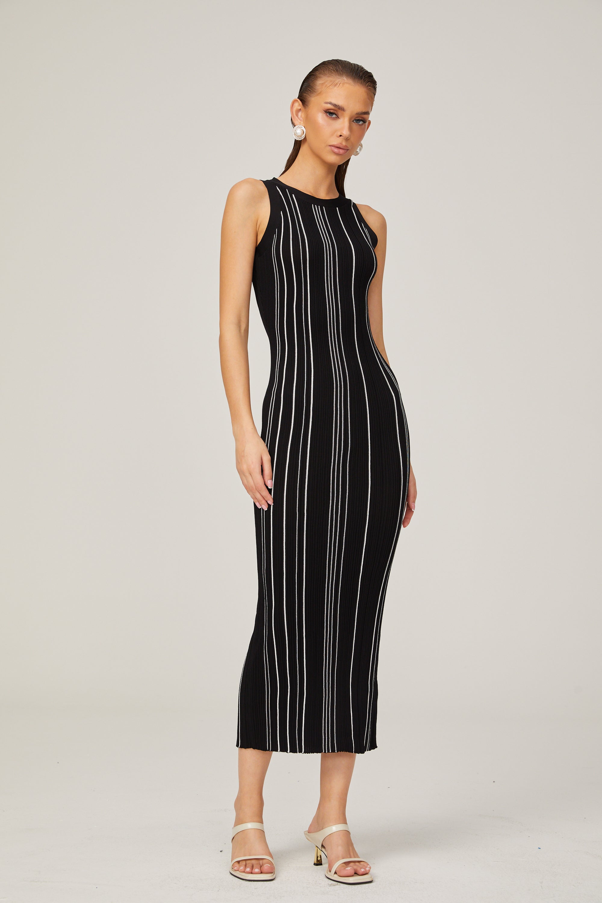 Gabrielle süslemeli örgü midi elbise