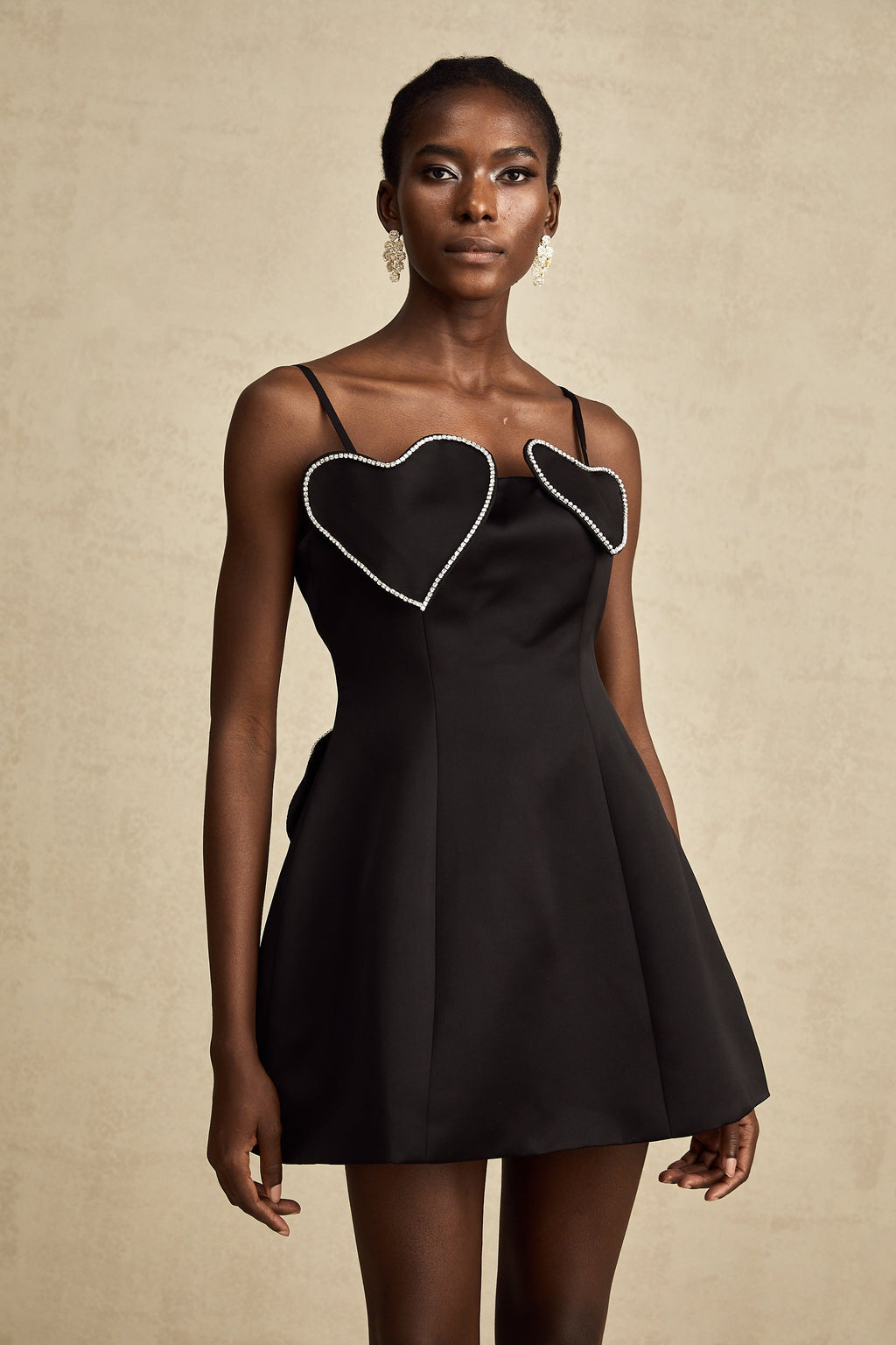 Kalp Süslemeli Mini Elbise