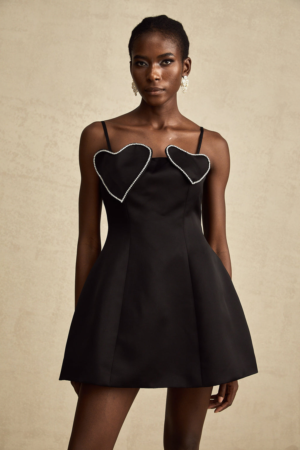 Kalp Süslemeli Mini Elbise