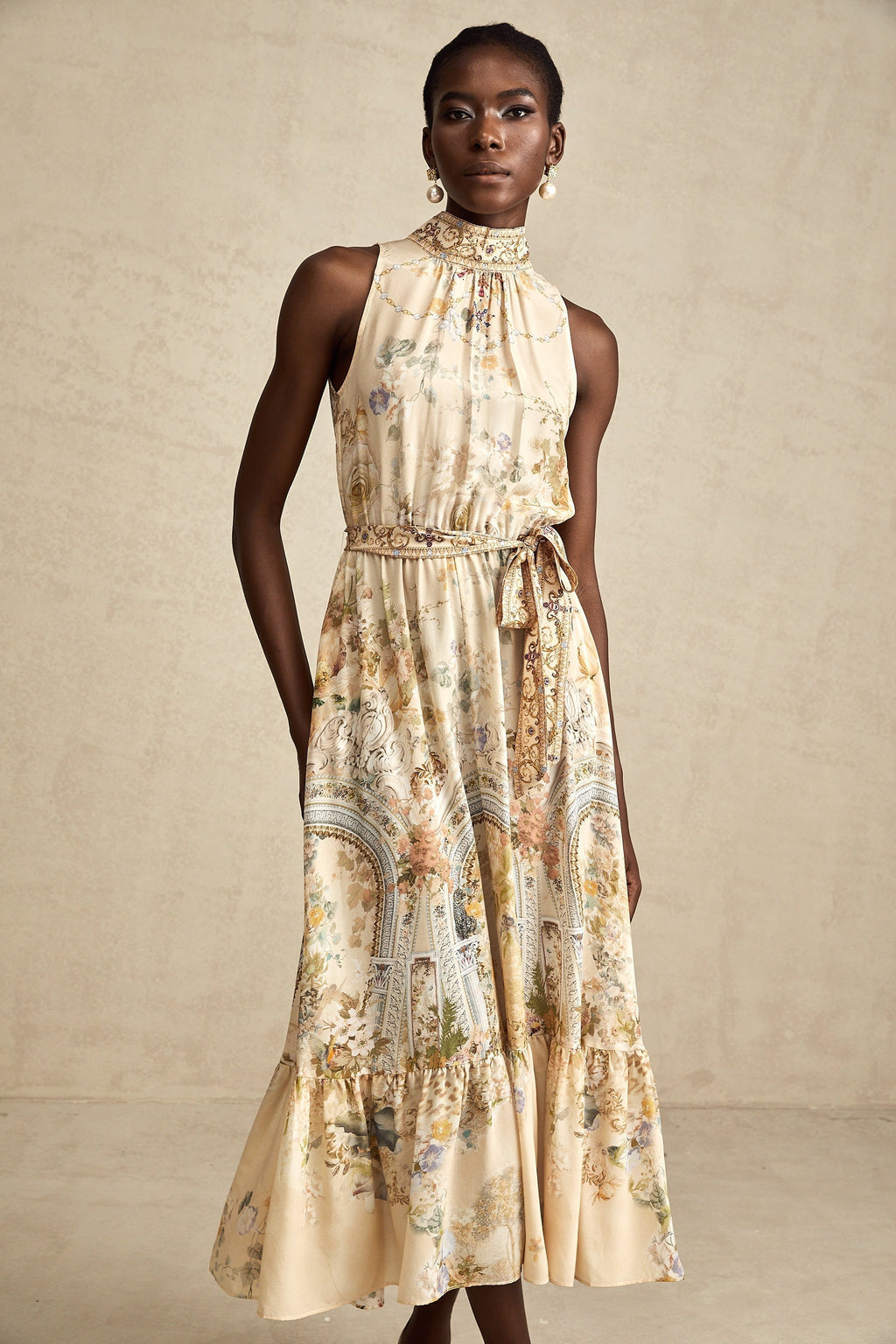 Grafik Desenli Kolsuz Midi Elbise