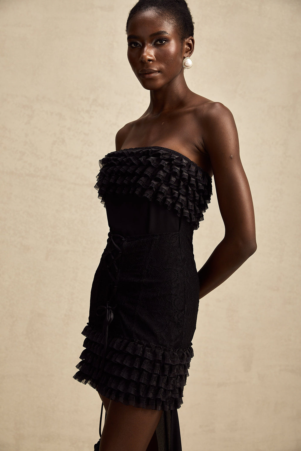 Fırfırlı Desenli Mini Elbise