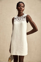 Tüvit İşlemeli Mini Elbise