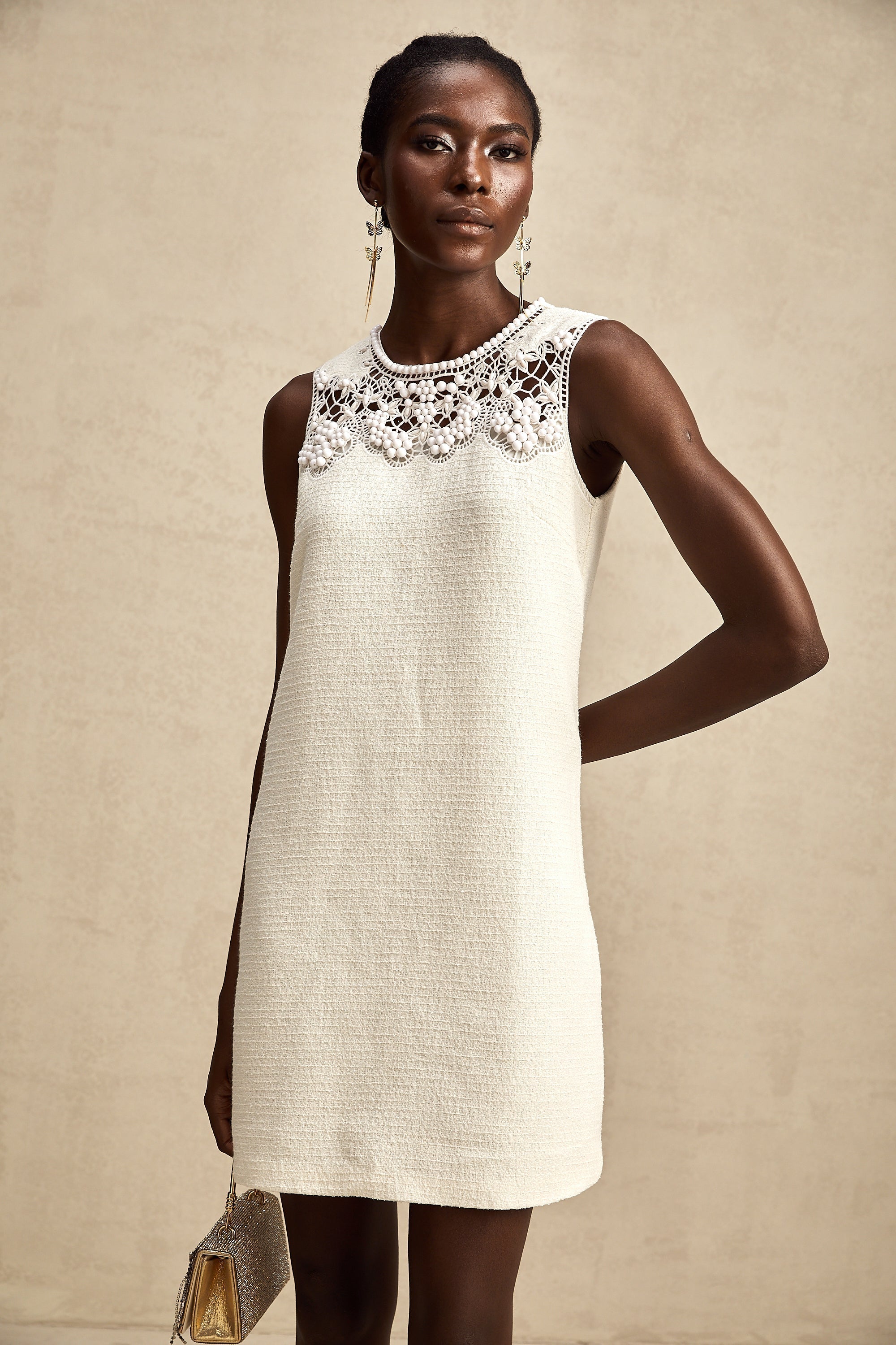 Tüvit İşlemeli Mini Elbise