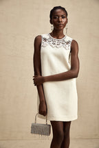 Tüvit İşlemeli Mini Elbise