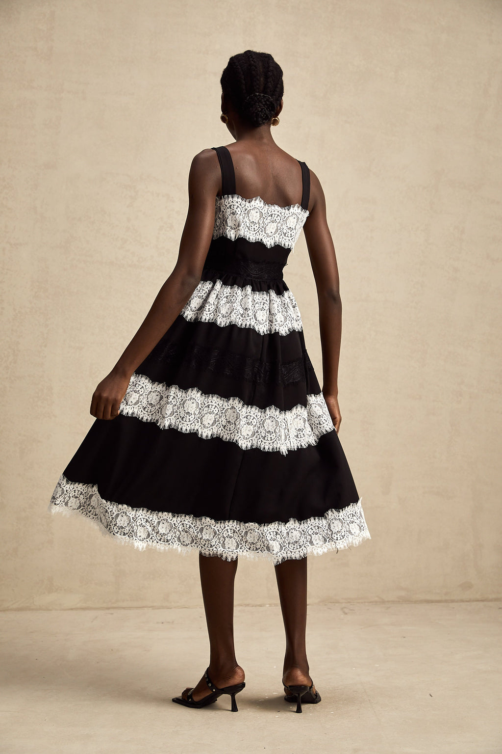 Ylviana dantelli midi elbise