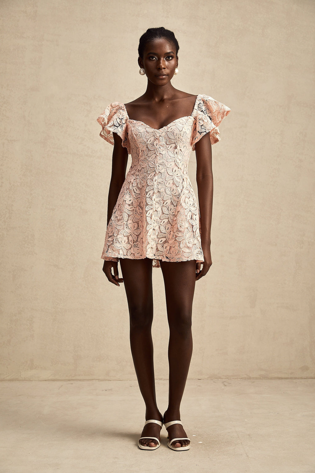 Fırfır Kollu Dantel Mini Elbise