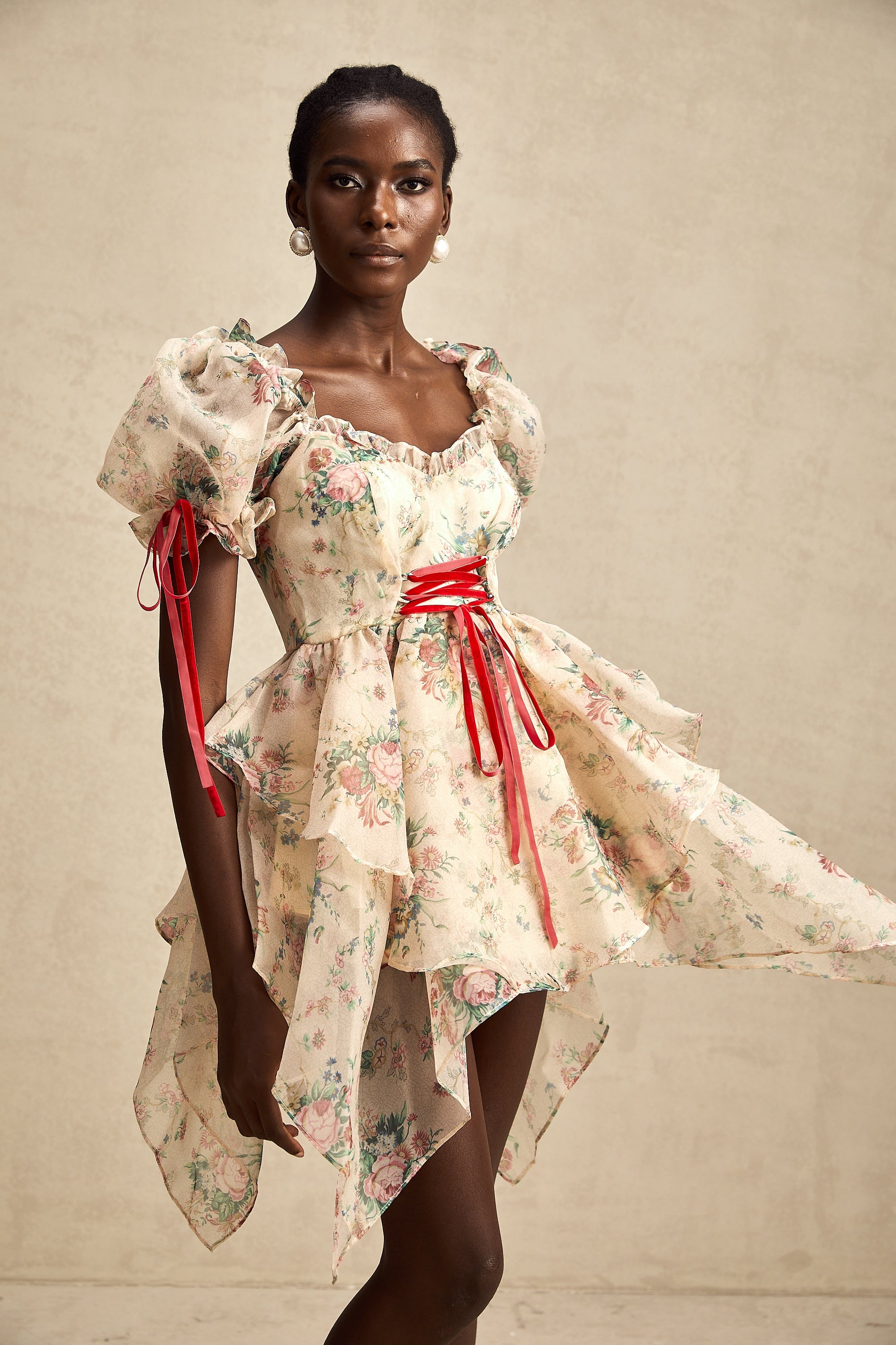 Salomé katmanlı tül mini elbise