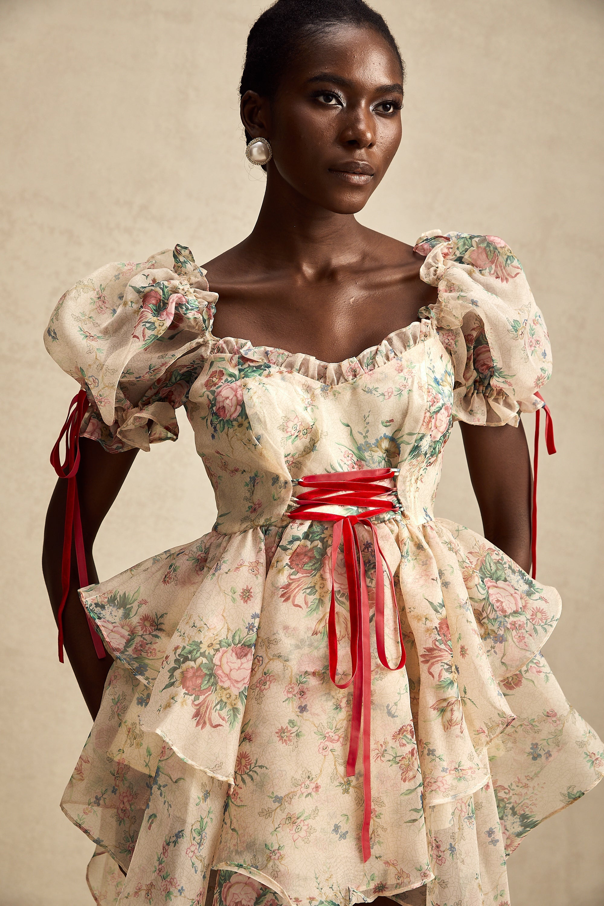 Salomé katmanlı tül mini elbise