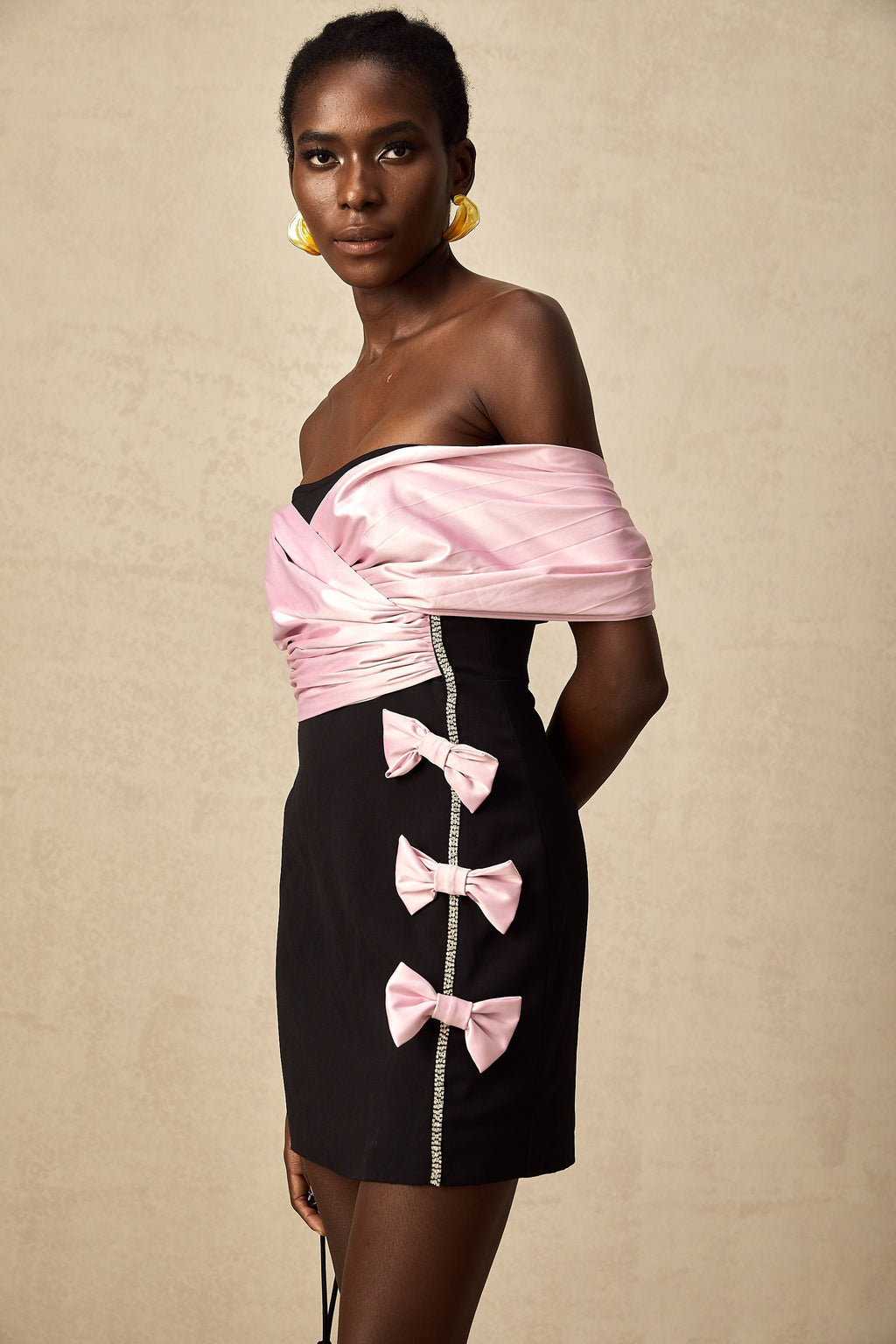 Fiyonk Süslemeli Mini Elbise