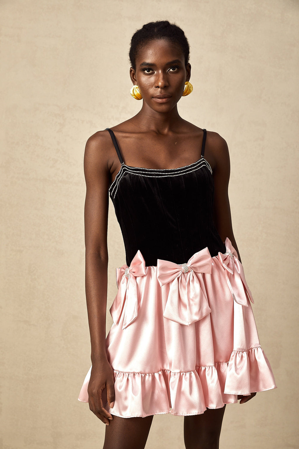 Kontrast İlmekli Pileli Mini Elbise