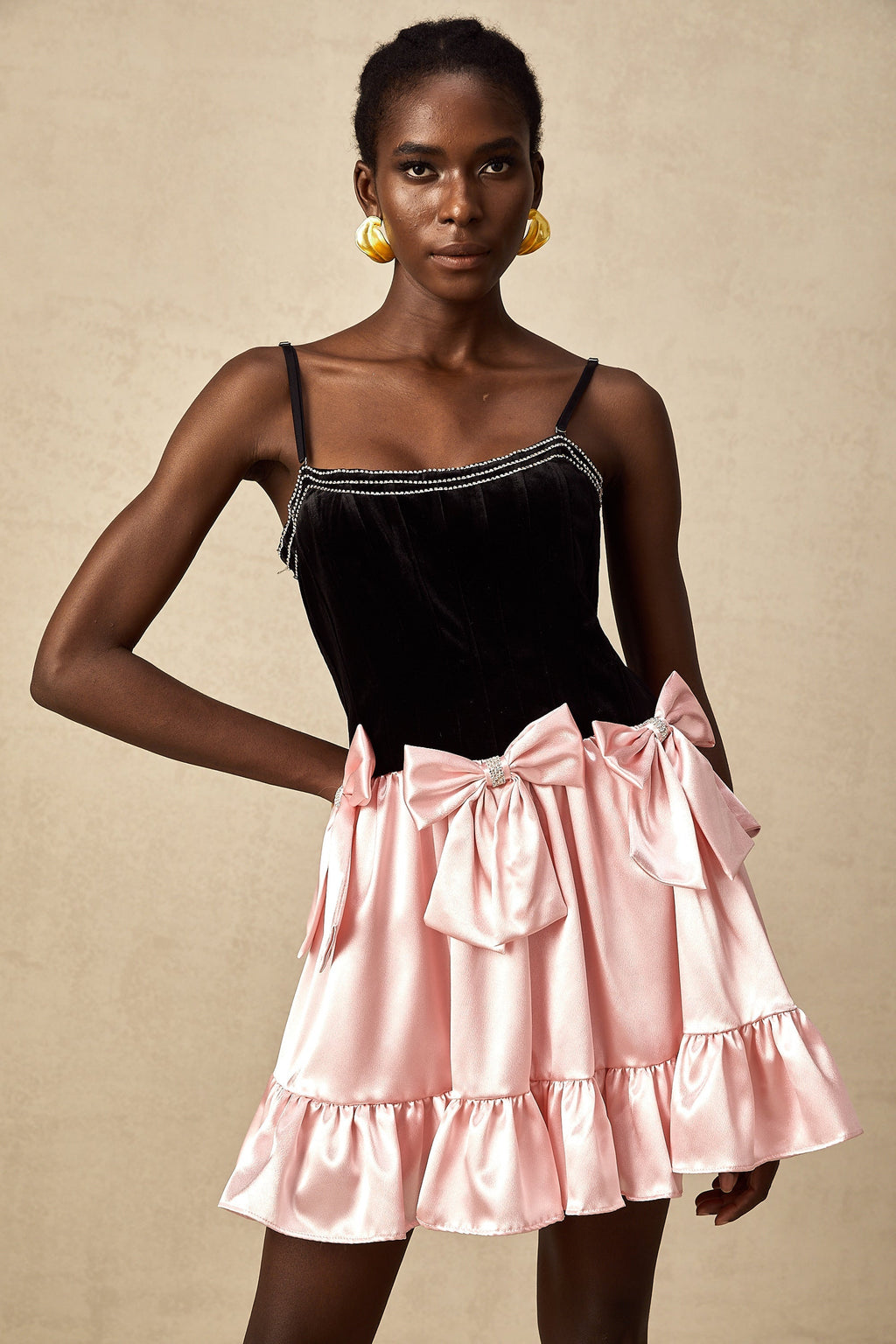 Kontrast İlmekli Pileli Mini Elbise