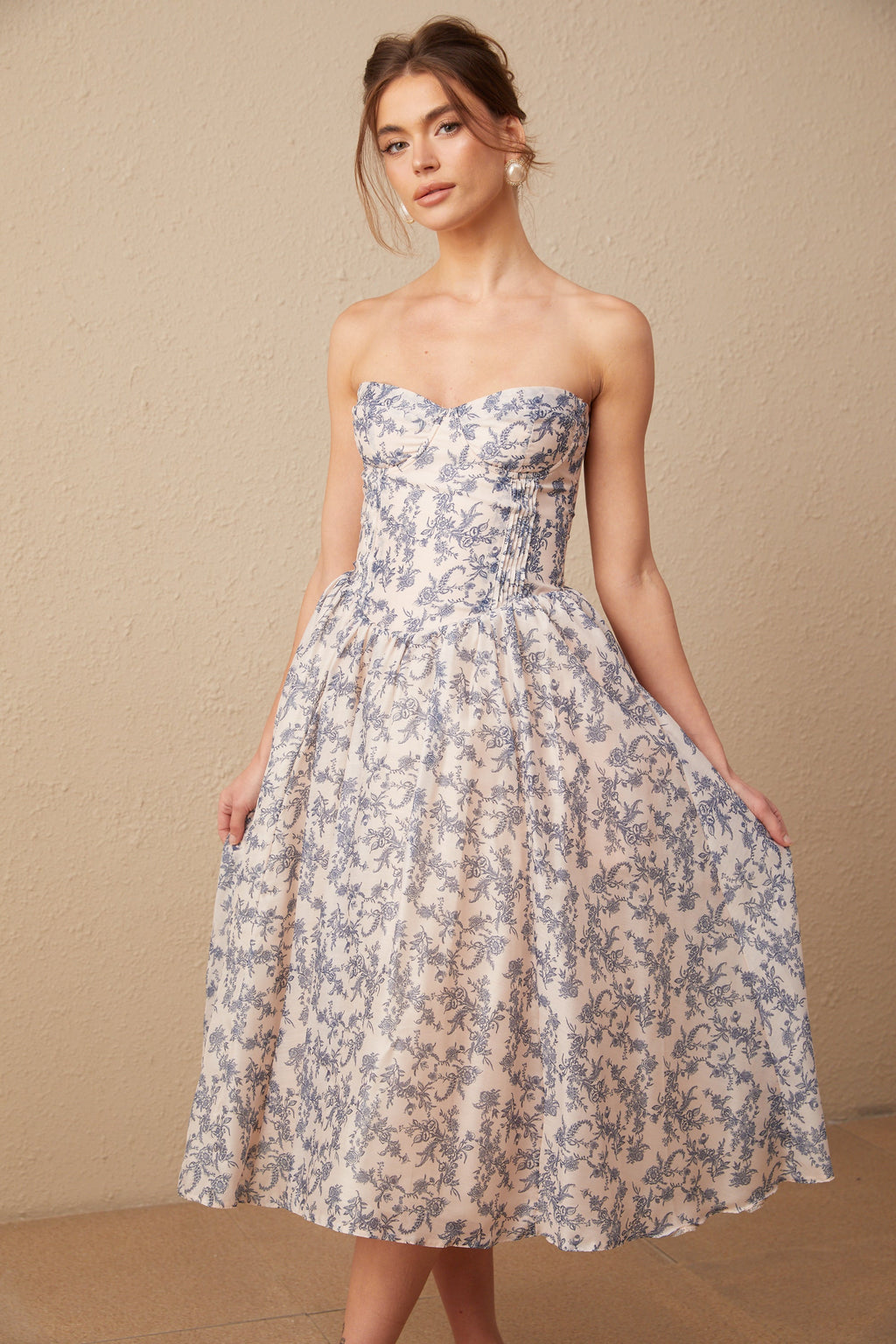 Fanny Çiçek Desenli Omzu Açık Midi Elbise