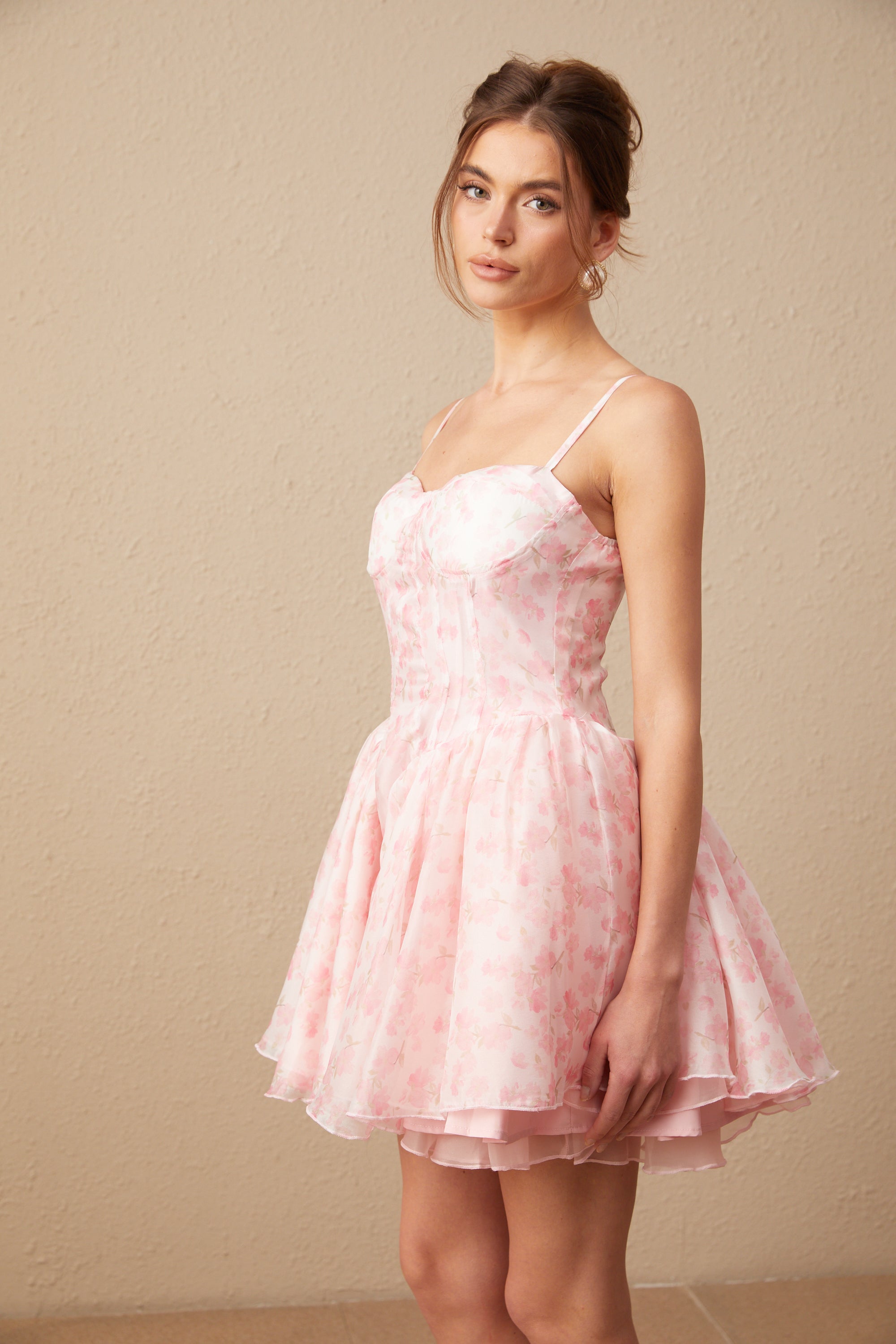 Thérèse Pembe Çiçek Desenli Kabartmalı Mini Elbise